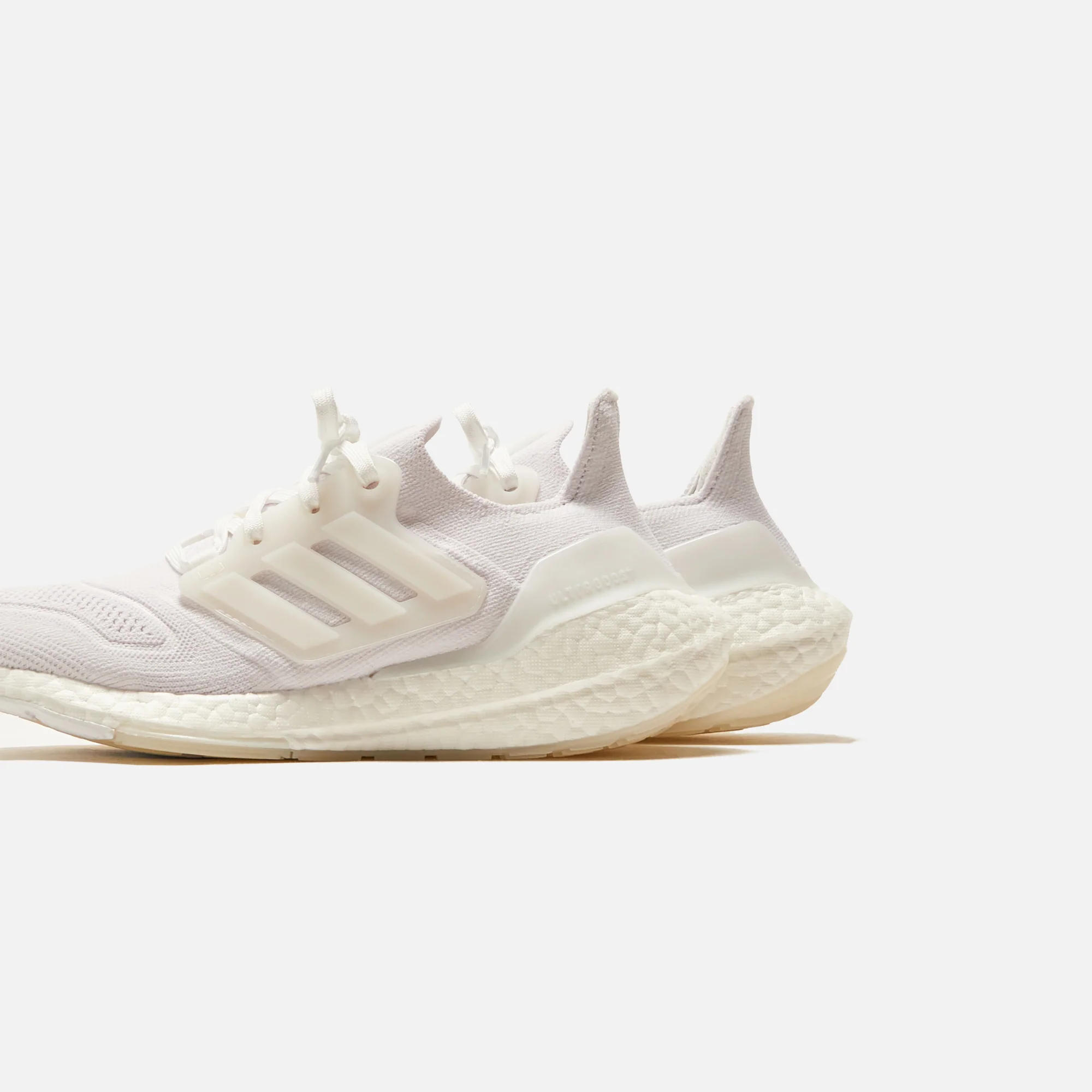 adidas Ultraboost 22 - Cloud White / Cloud White / Crystal White - Image 3