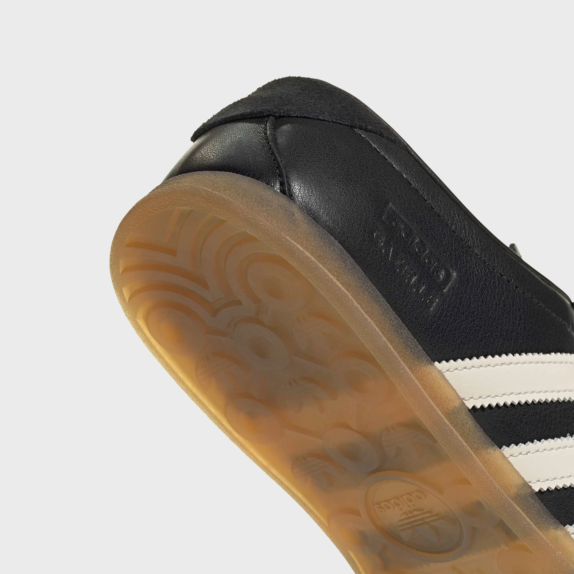 adidas WMNS Gazelle LO PRO - Core Black / Chalk White / Gum - Image 7