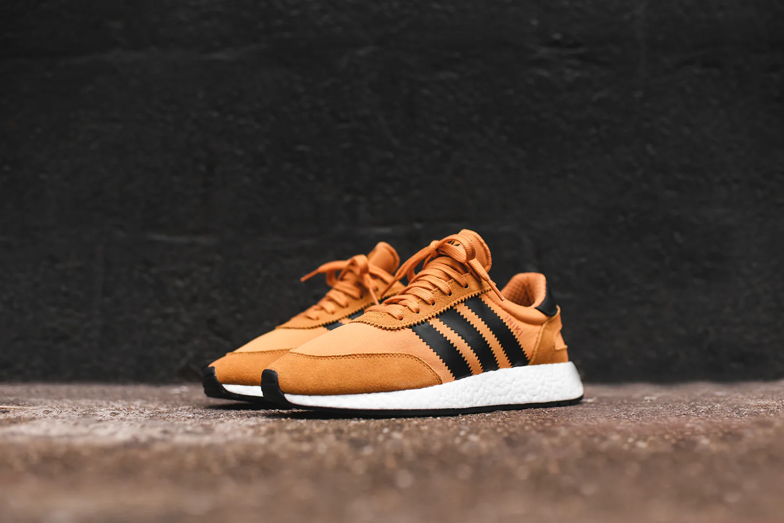 adidas Originals Iniki Runner - Gold / Black / White - Image 2