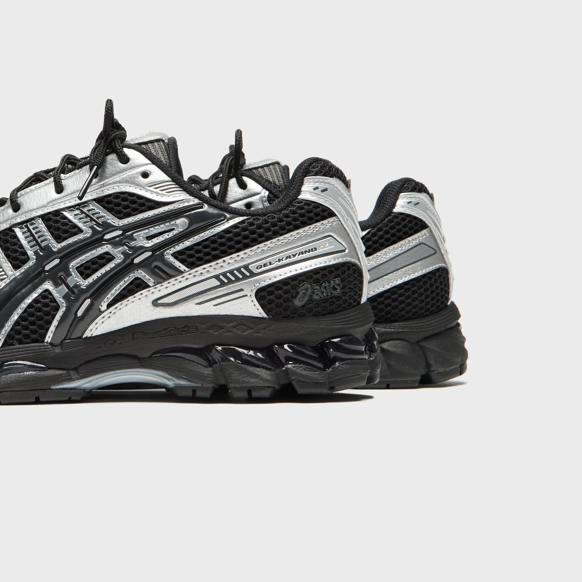 ASICS Gel-Kayano 12.1 - Black / Graphite Grey - Image 3