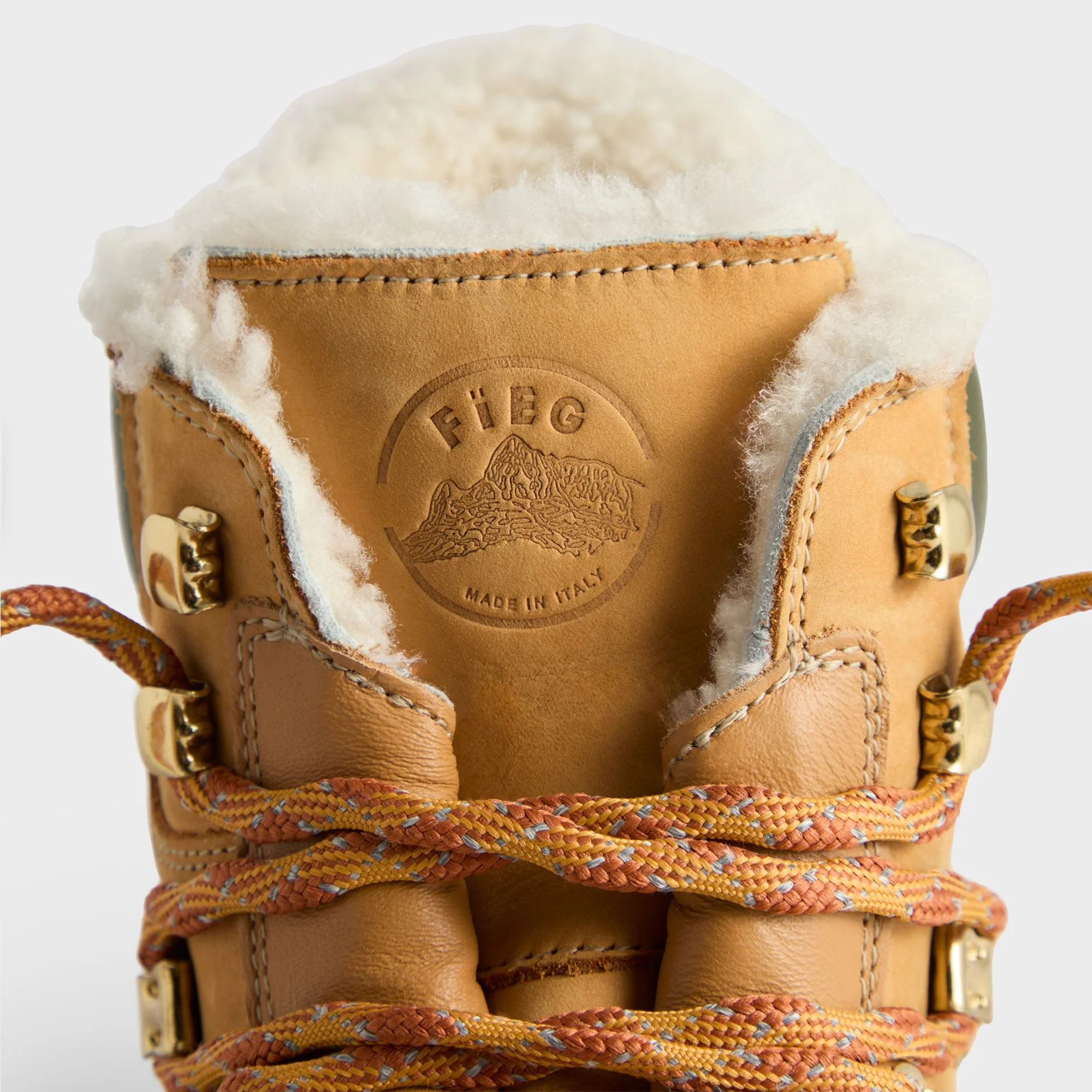 Ronnie Fieg for Diemme WMNS Roccia Vet Shearling - Wheat - Image 10