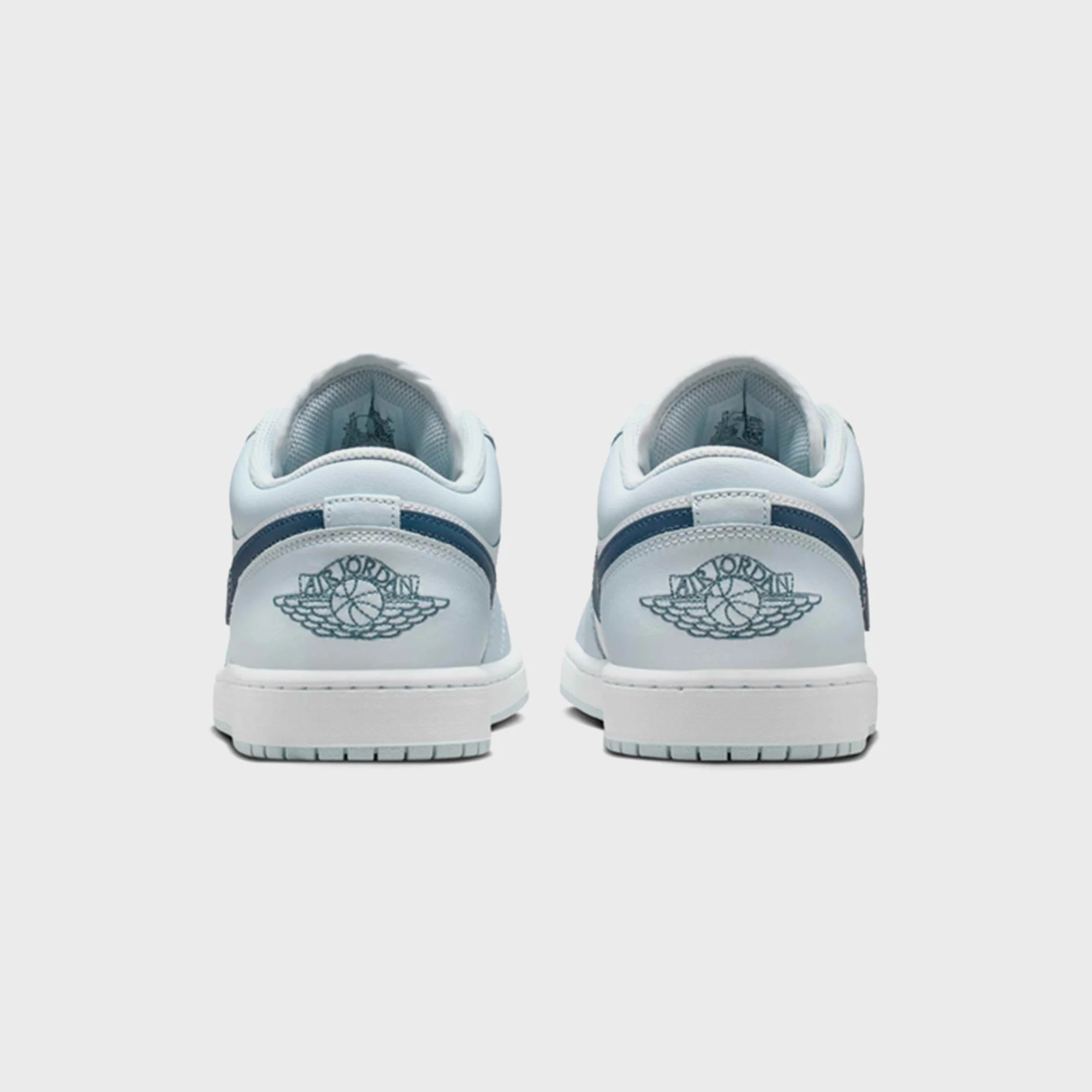 Jordan Air Jordan 1 Low - Aura / Squadron Blue / White - Image 3