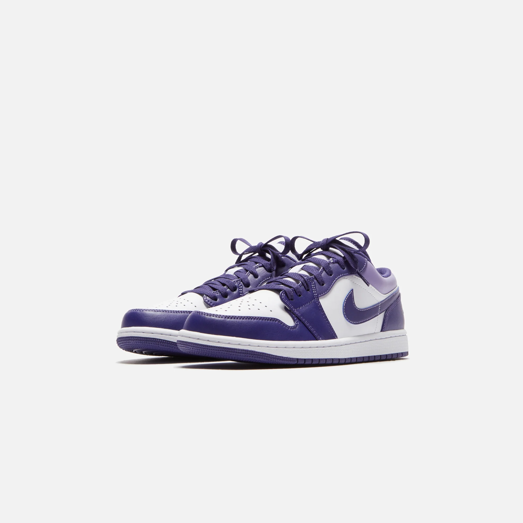 Nike Air Jordan 1 Low - Sky J Purple / White / Sky J Light Purple - Image 2