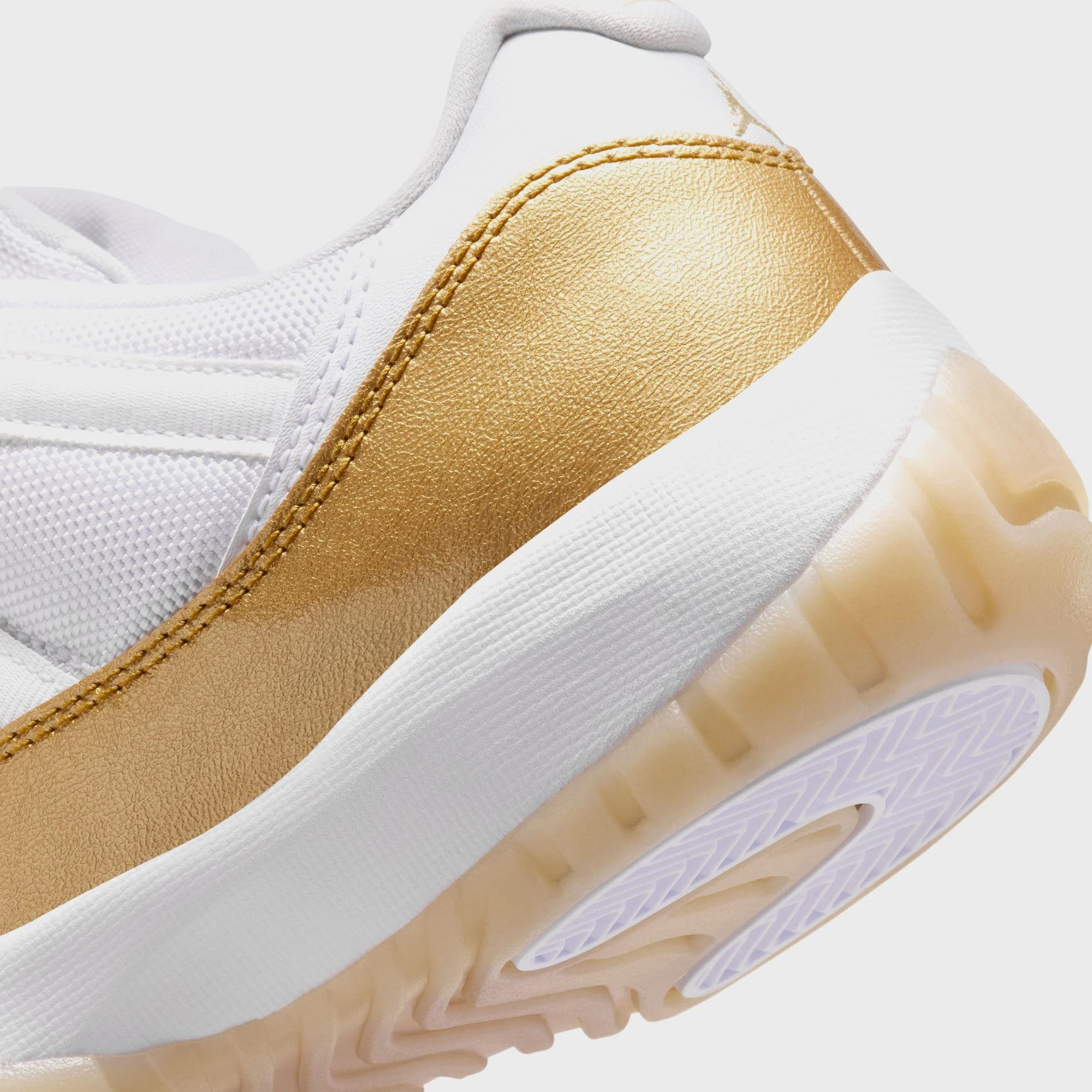 Jordan WMNS Air Jordan 11 Low - White / Metallic Gold - Image 7
