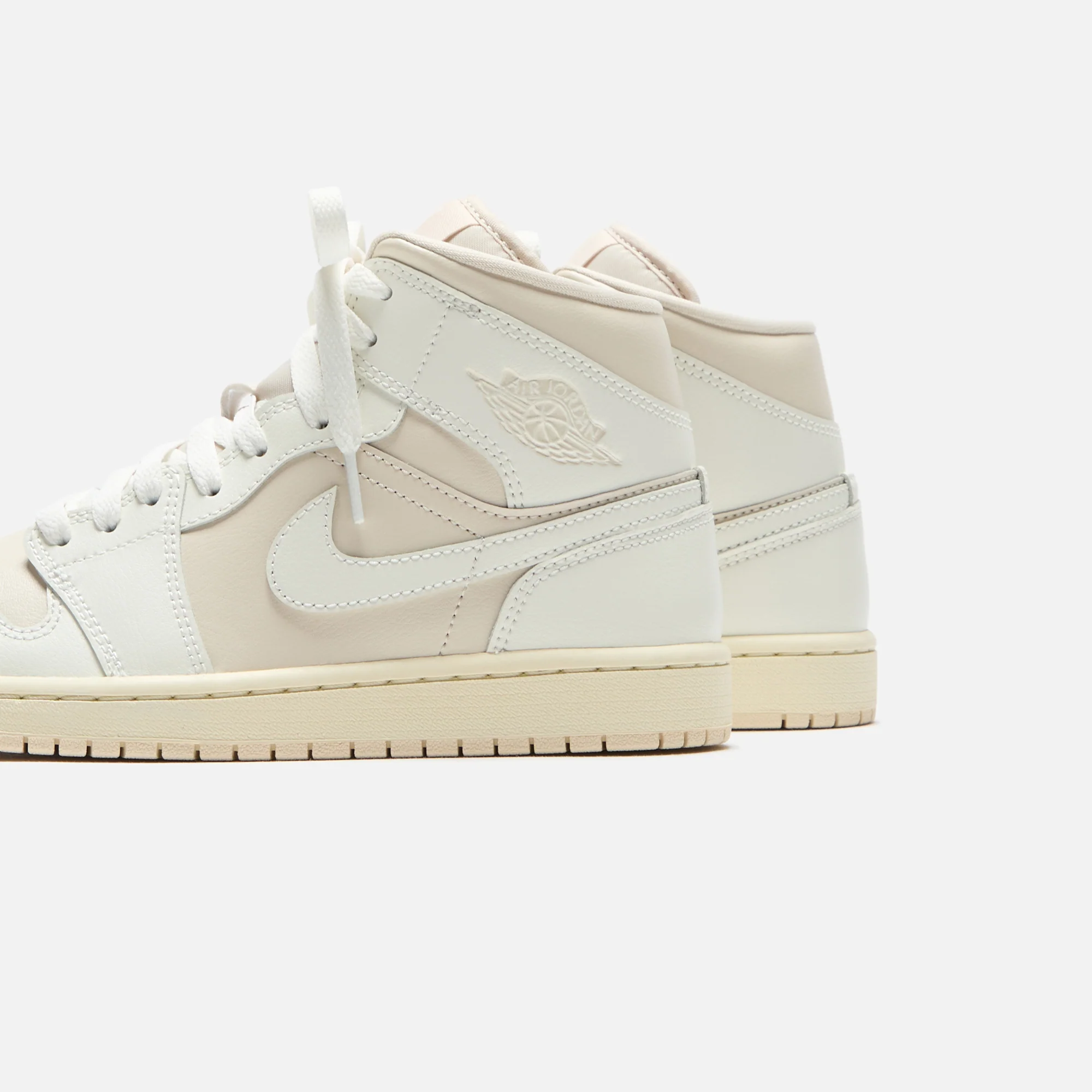 Jordan WMNS Air Jordan 1 Mid - Light Brown / Sail Muslin - Image 3