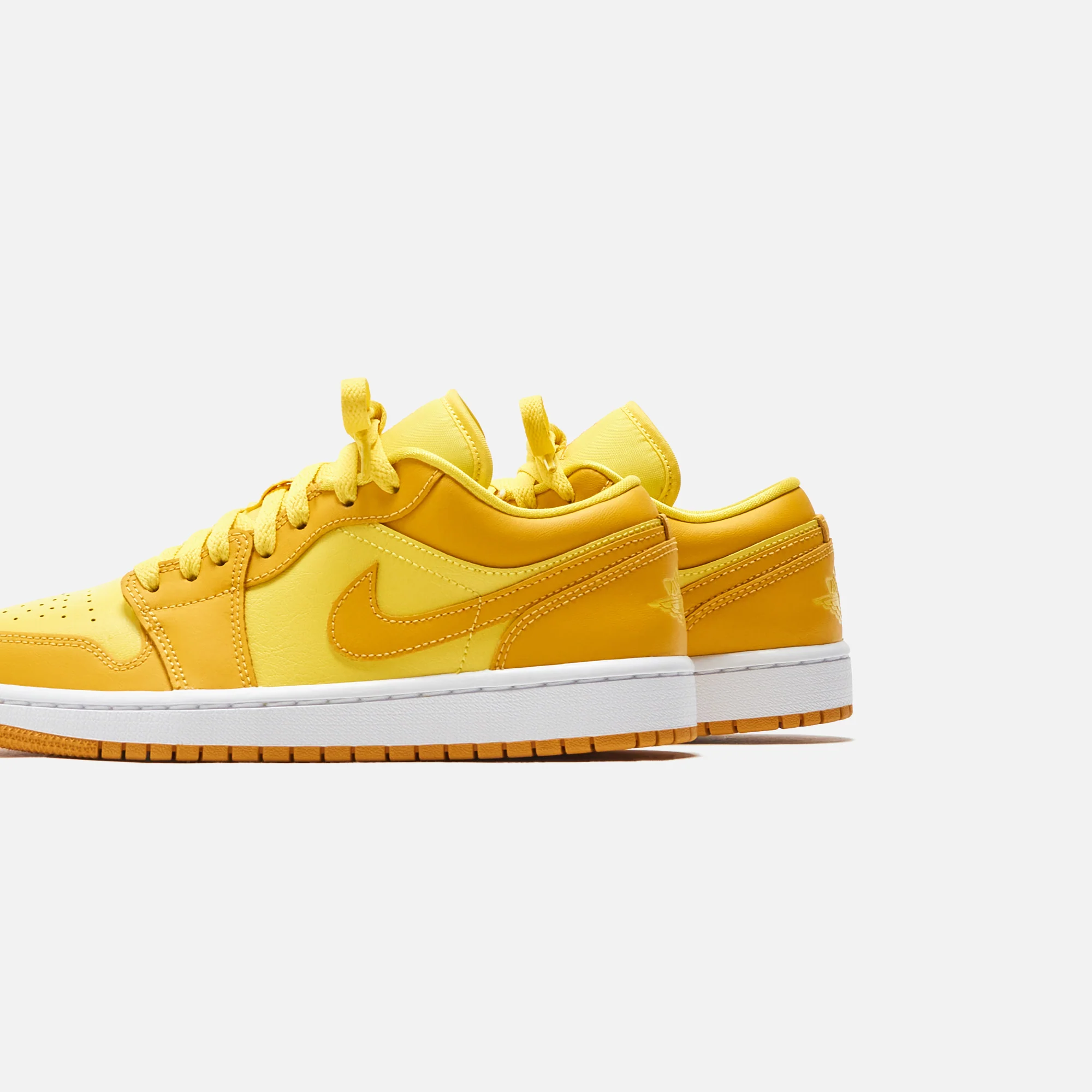 Nike WMNS Air Jordan 1 Low - Yellow Strike / Pollen / White - Image 4