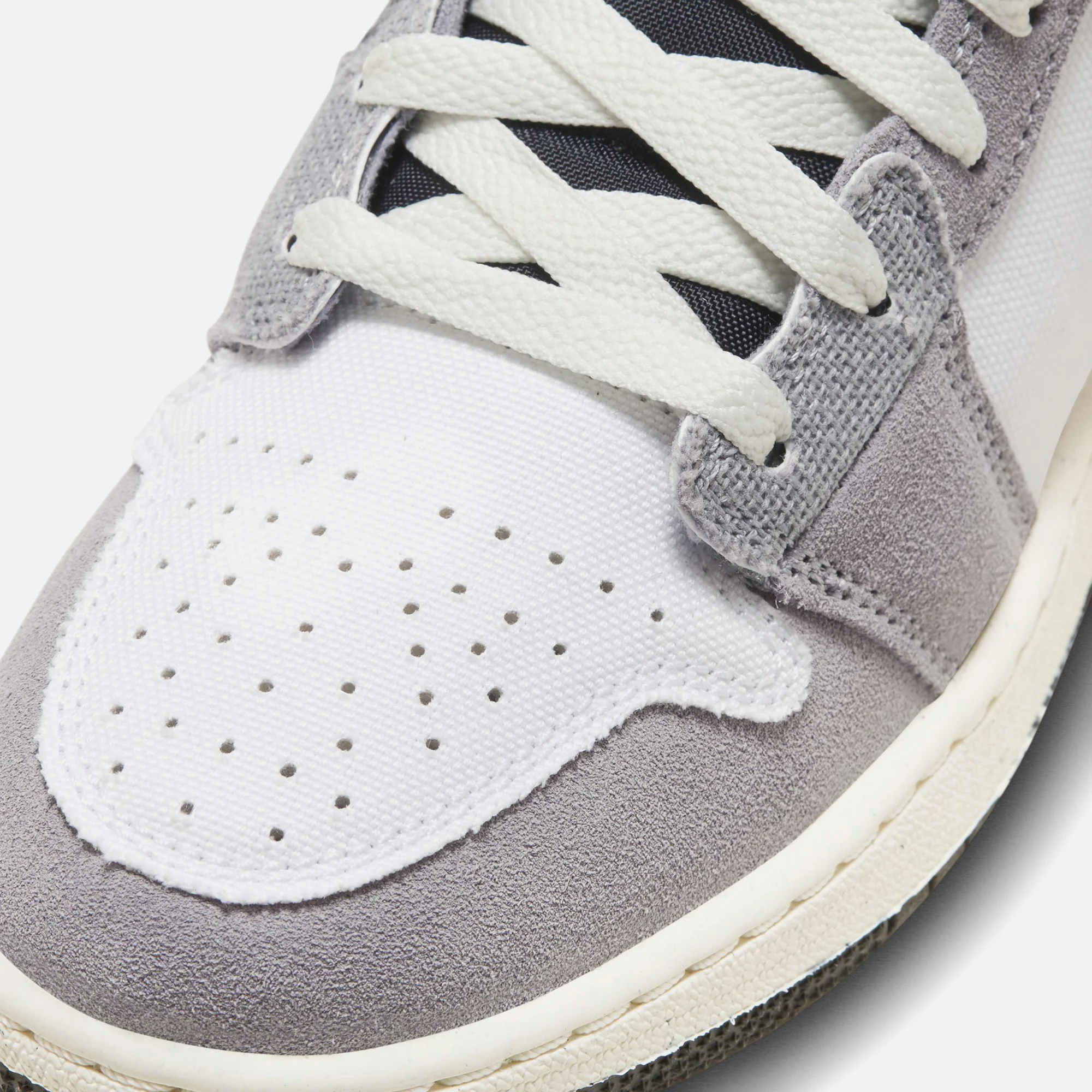 Nike Grade School Air Jordan 1 Mid Se - Cement Grey / Black / White / Tech Grey - Image 4