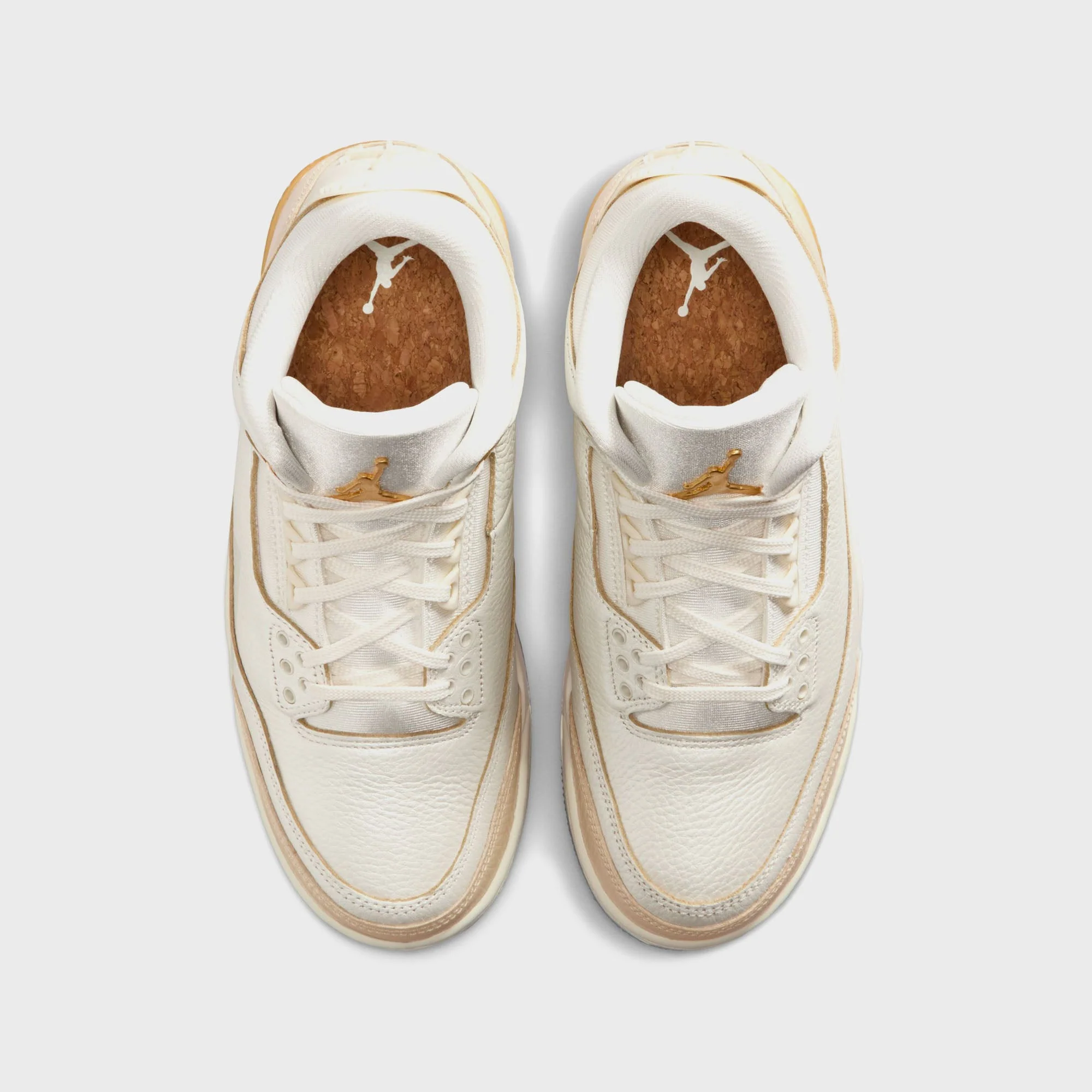 Jordan WMNS Air Jordan 3 Retro - Champion Sail / Team Gold / Pale Ivory / Metallic Gold / Ice - Image 4