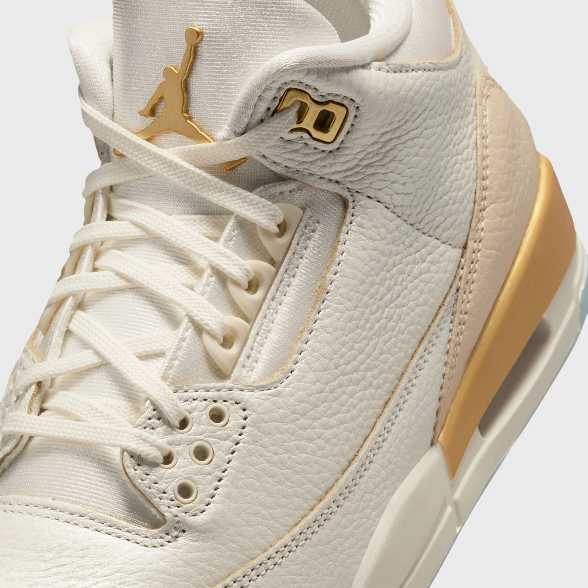 Jordan WMNS Air Jordan 3 Retro - Champion Sail / Team Gold / Pale Ivory / Metallic Gold / Ice - Image 6