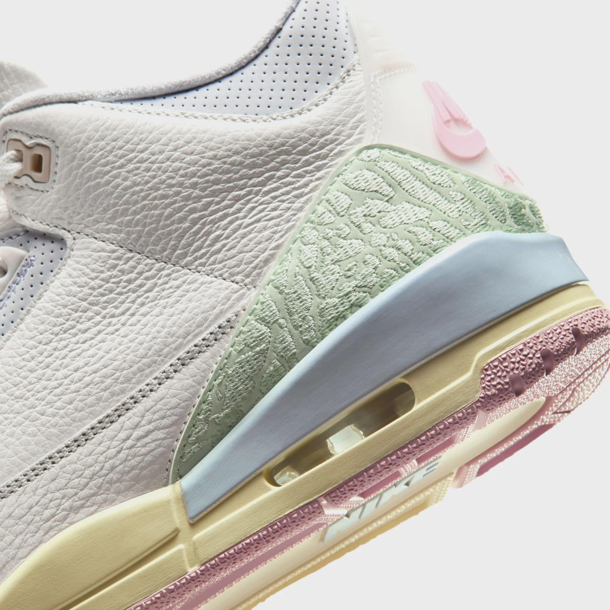 Jordan Air Jordan 3 Retro - Sail / Jade Aura - Image 7