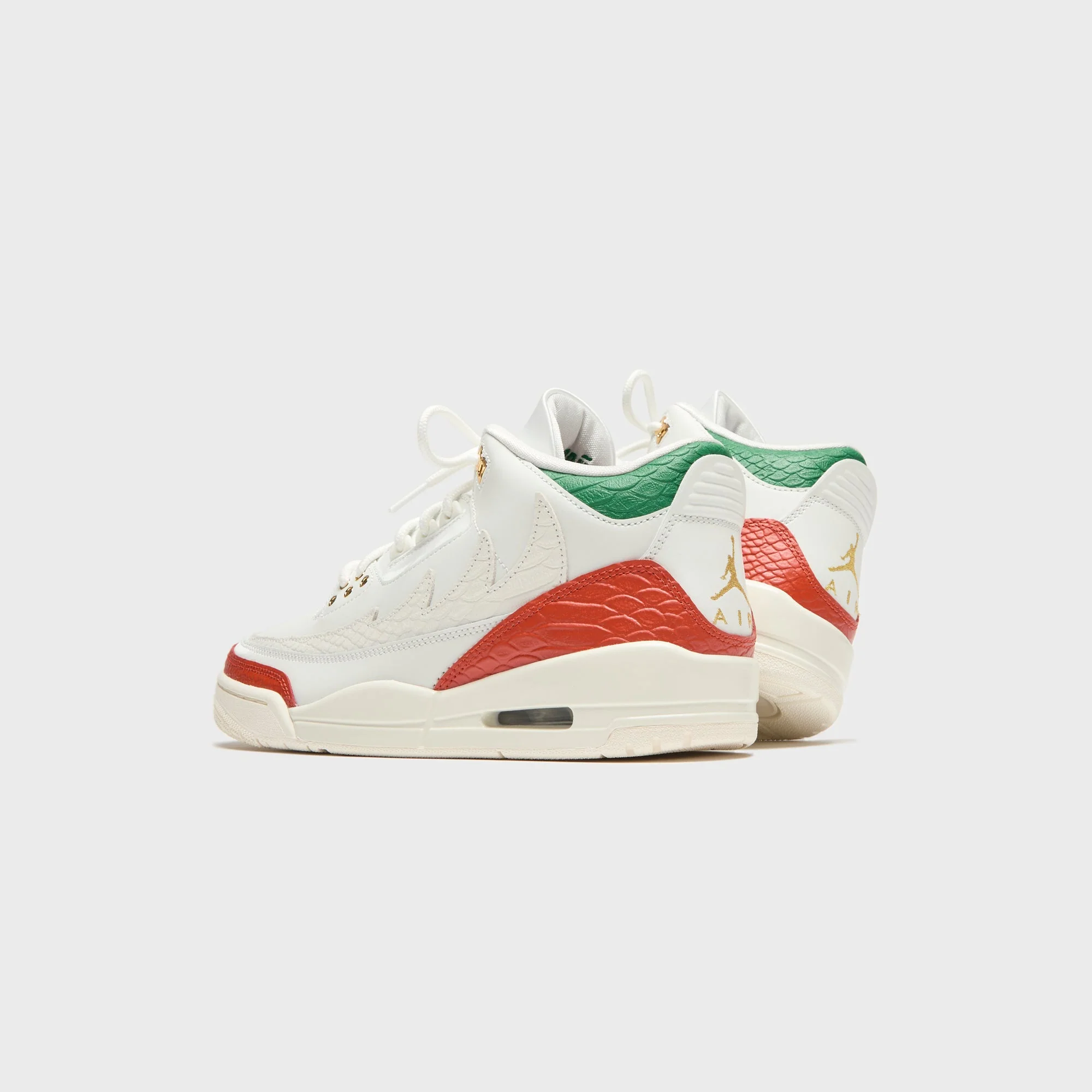 Nike Air Jordan 3 Retro - Summit White / Metallic Gold / Pine Green - Image 4