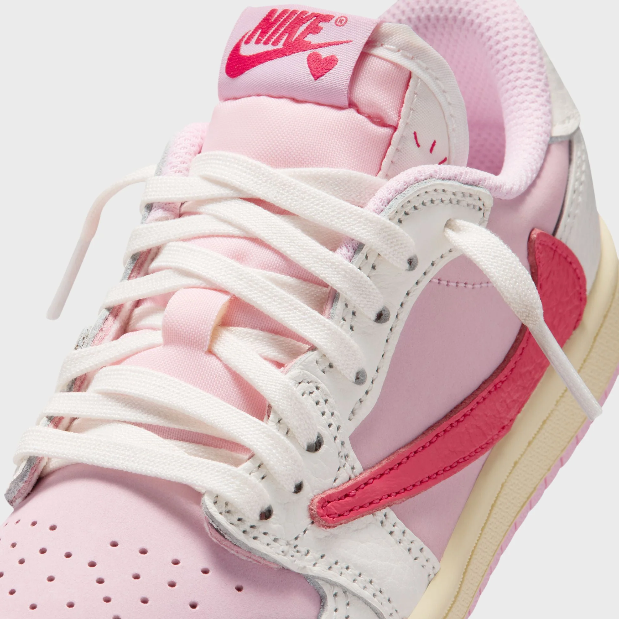 Jordan x Travis Scott PS Jordan 1 Retro Low OG - Sail / Tropical Pink / Shy Pink / Muslin - Image 8