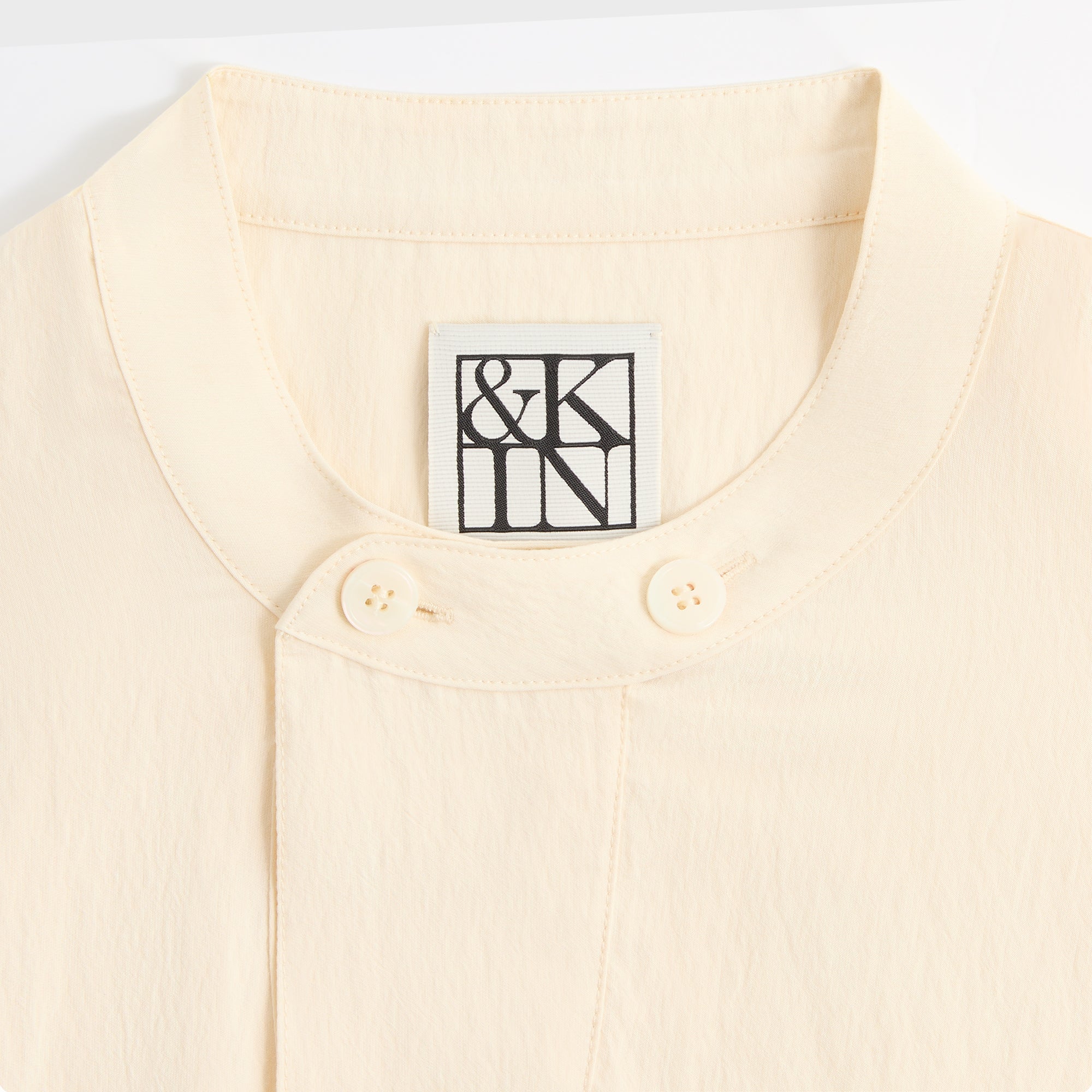 &Kin Wrinkle Cupro Leven Shirt - Sandrift - Image 4