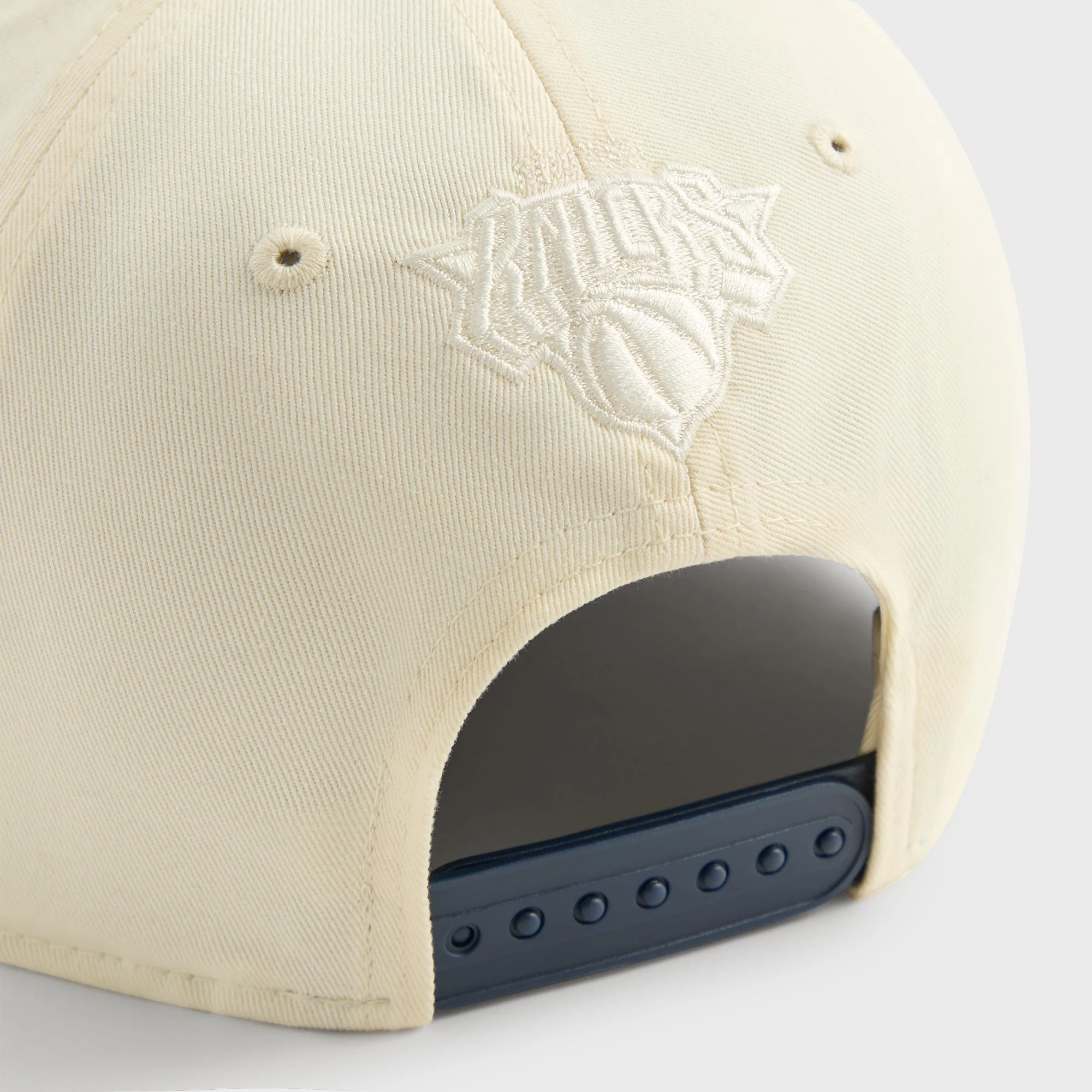 Kith & New Era for the New York Knicks Twill 9FORTY M Crown Snapback - Sandrift - Image 7
