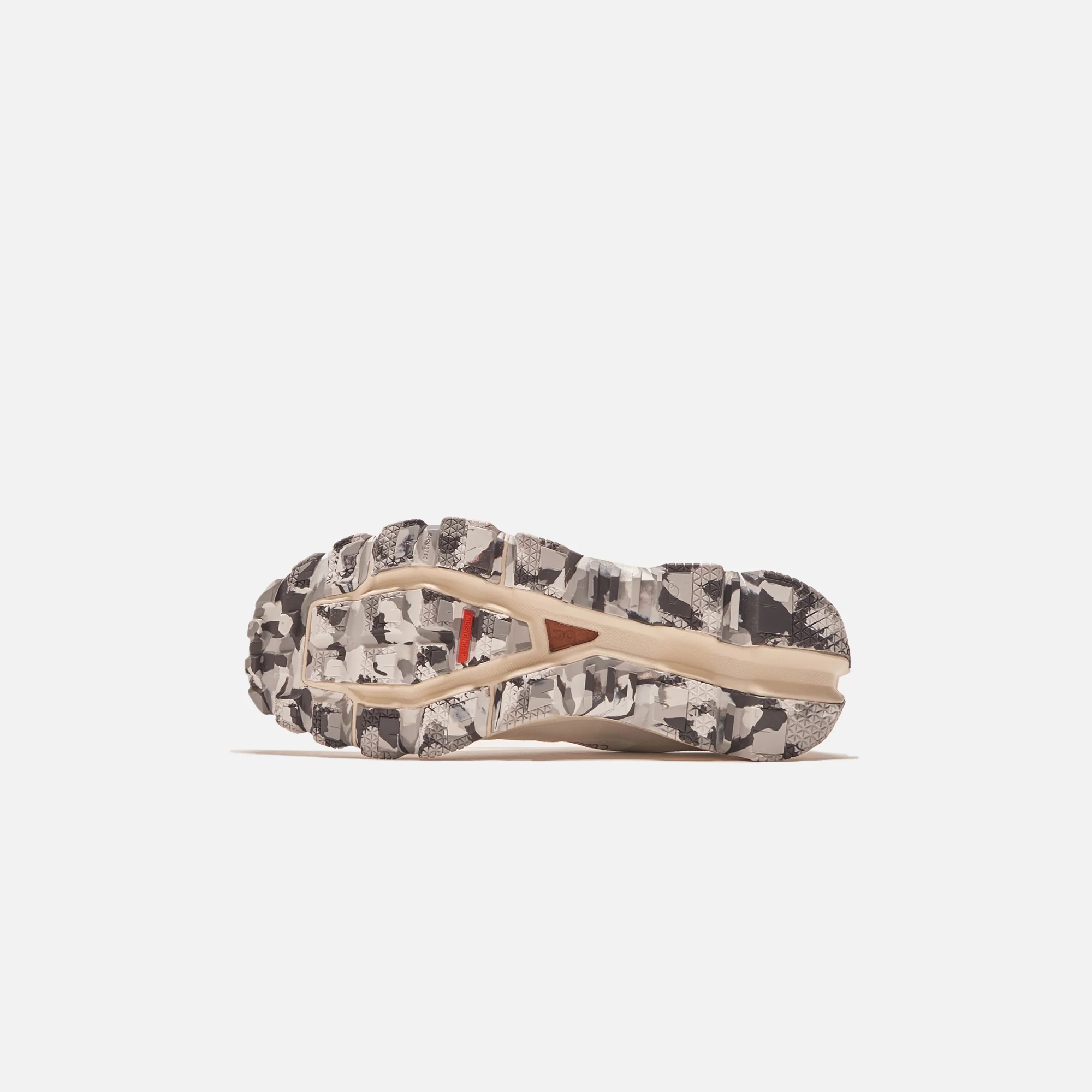 On Running x Loewe WMNS Cloudventure - Gradient Grey - Image 6