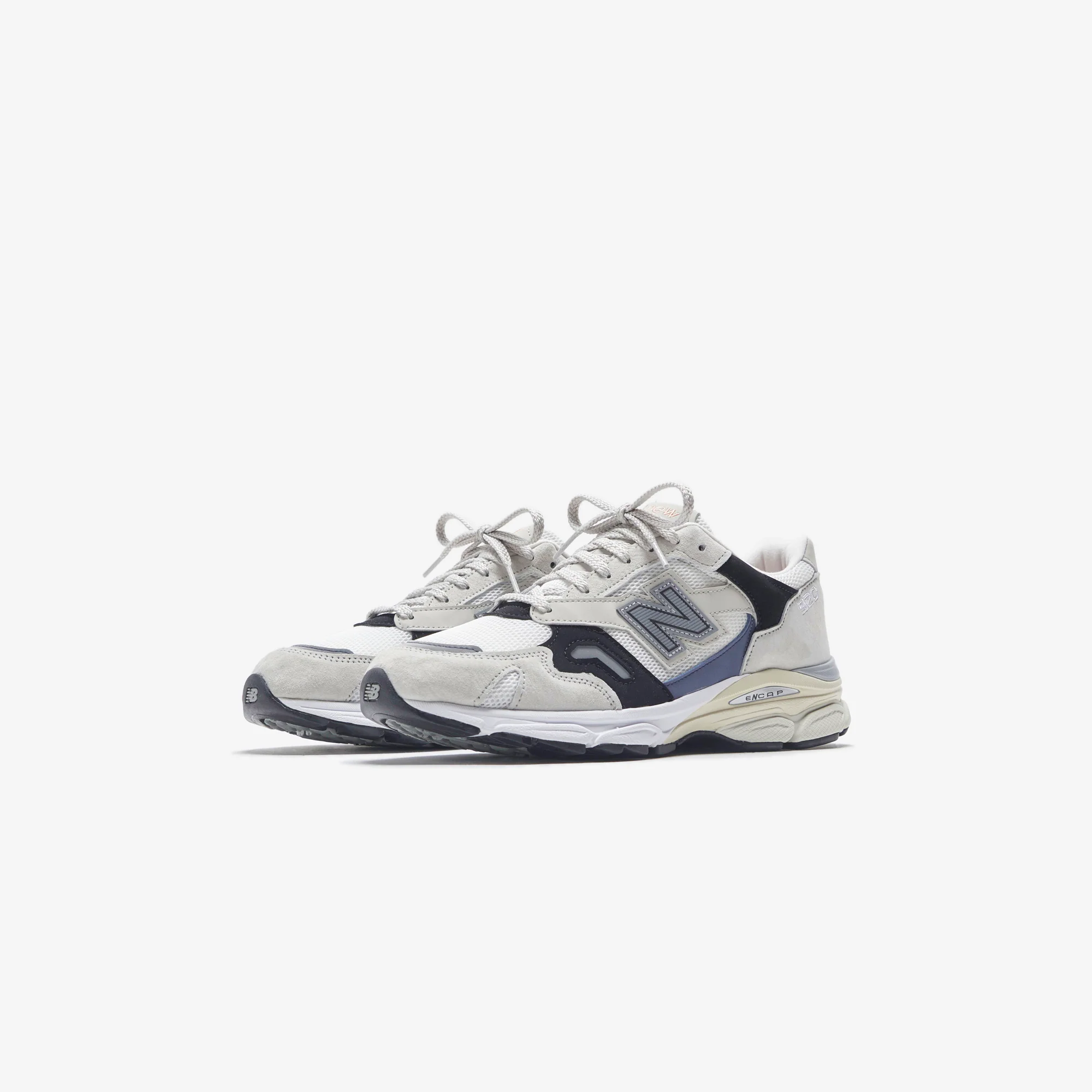 New Balance Made in UK 920 - Off White / White / Black / Blue - Image 2
