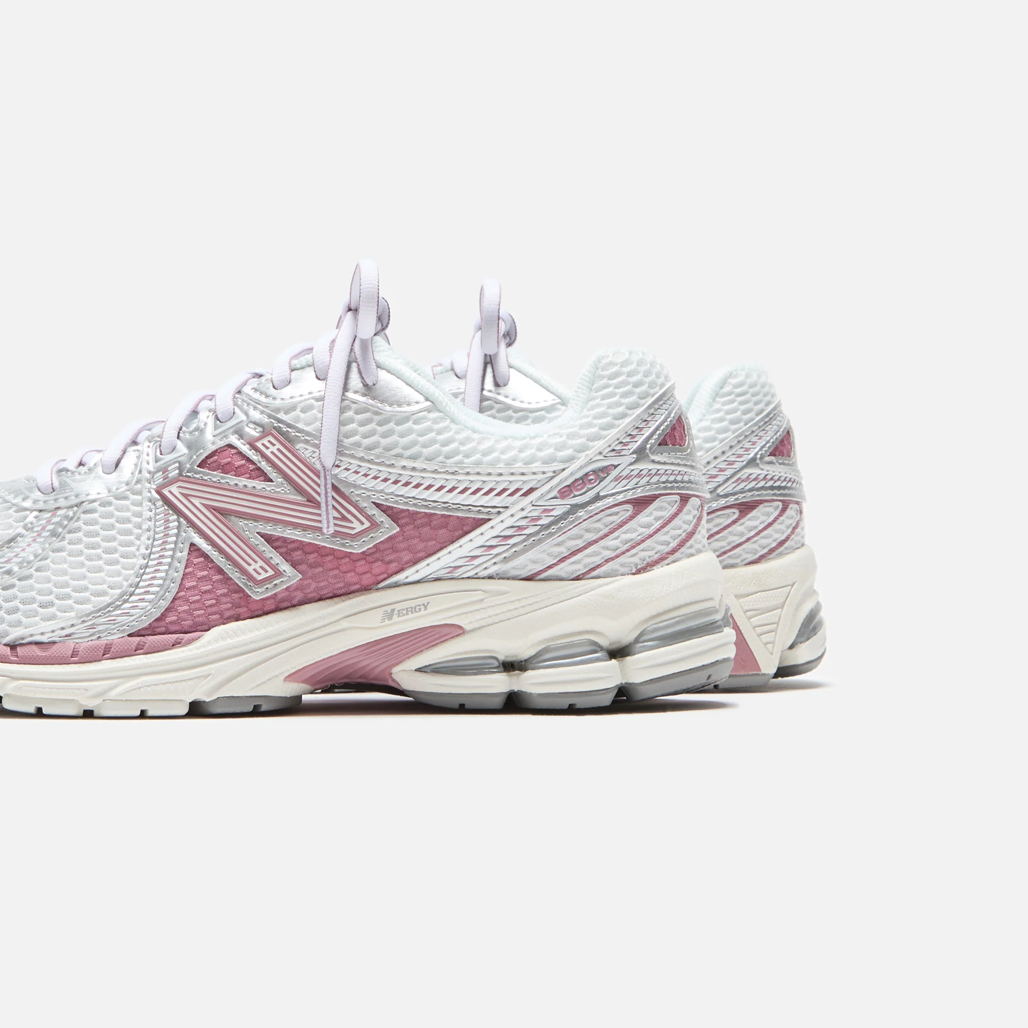 New Balance 860v2 - Rosewood - Image 3