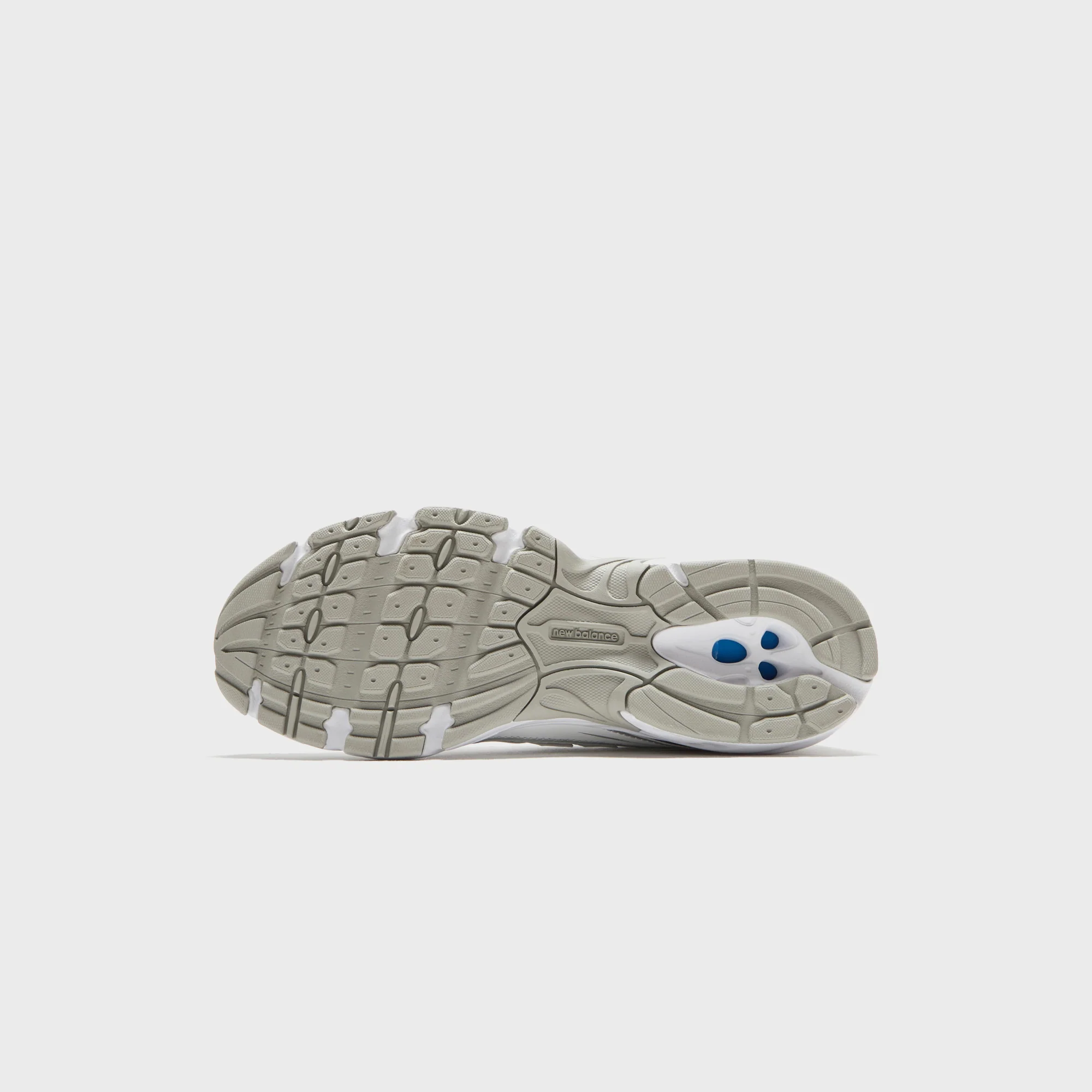 New Balance 740 - Silver / White - Image 5