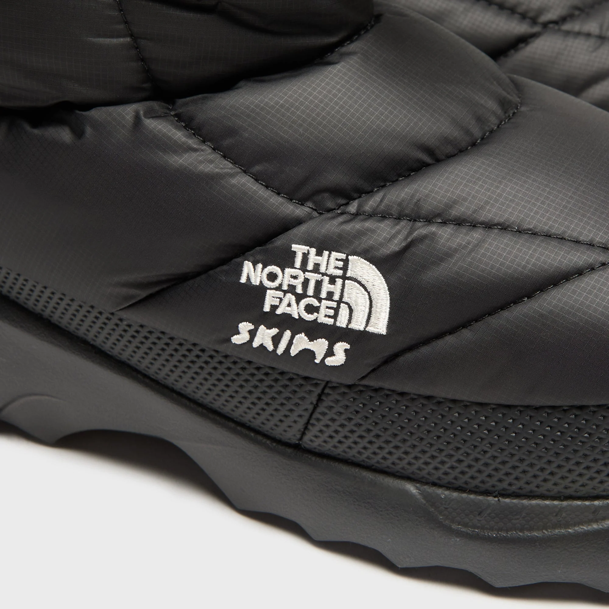 The North Face x SKIMS Nuptse Traction Chukka - Onyx - Image 5