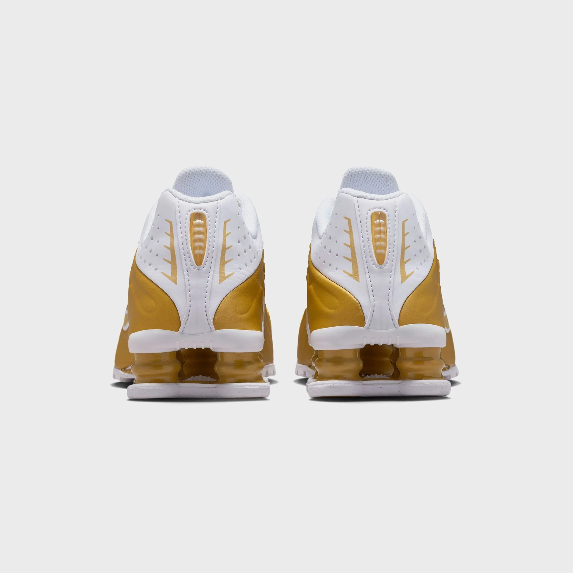 Nike GS Shox R4 - Metallic Gold / Metallic Gold / White - Image 3