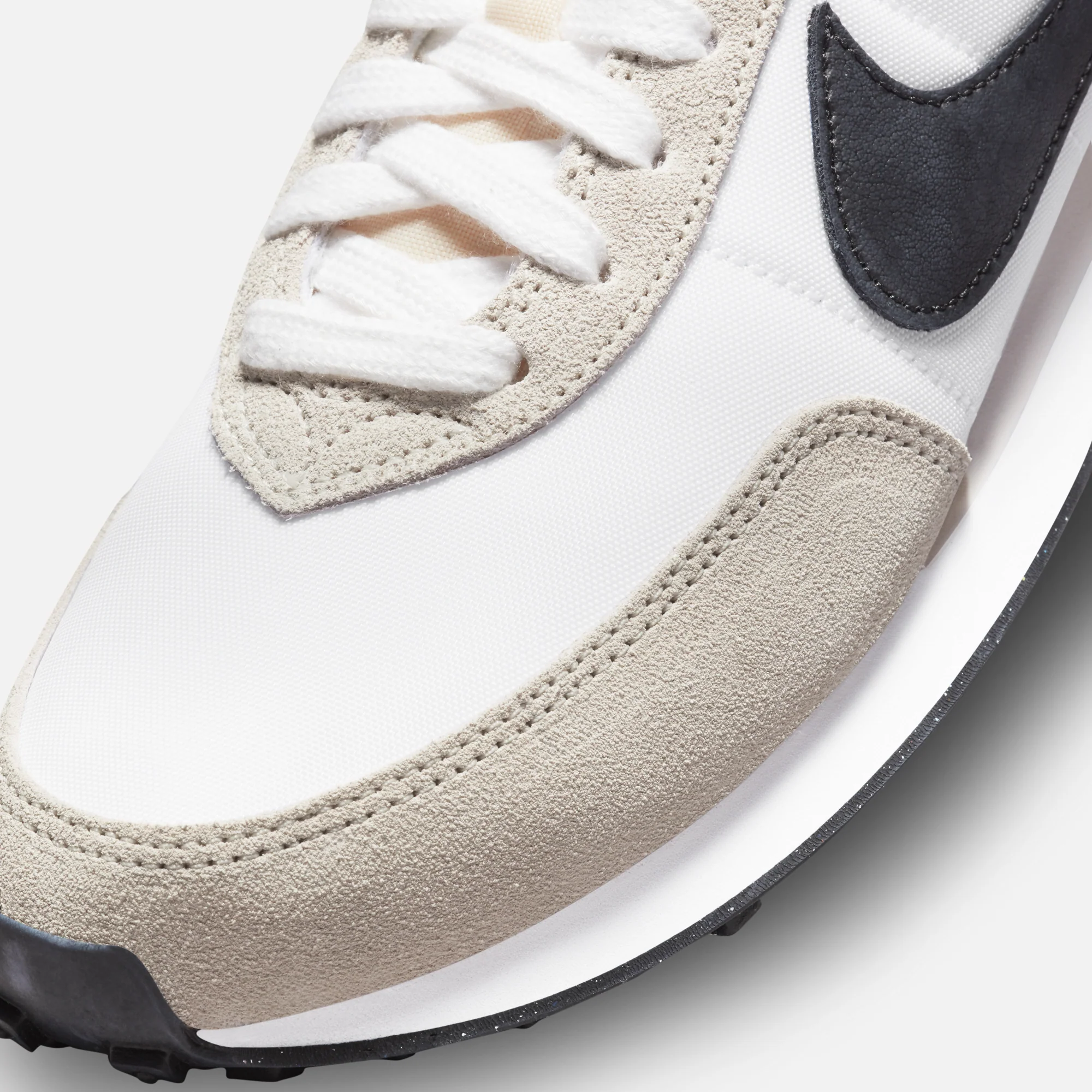 Nike Grade School Waffle Trainer 2 - White / Black / Sail / Summit White - Image 6