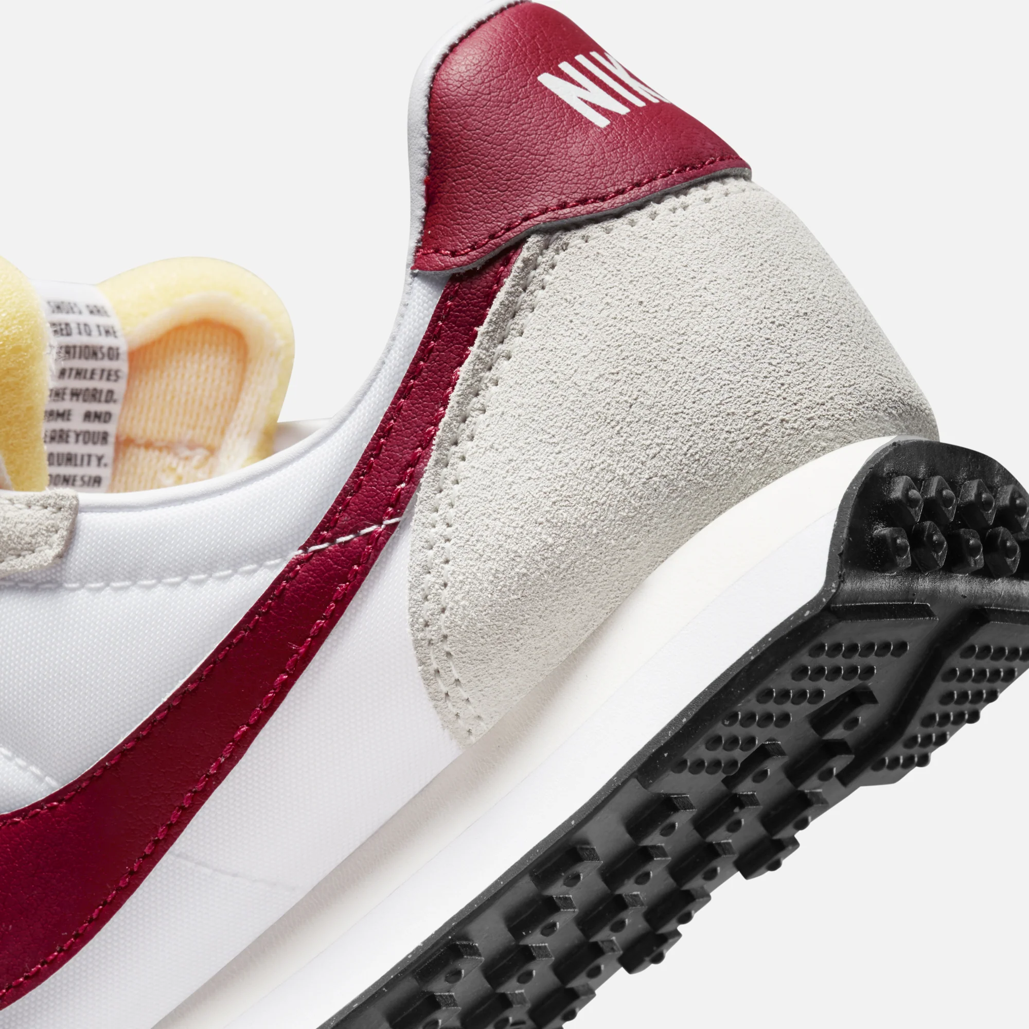 Nike Grade School Waffle Trainer 2 - White / Gym Red / Black / Bright Crimson - Image 5