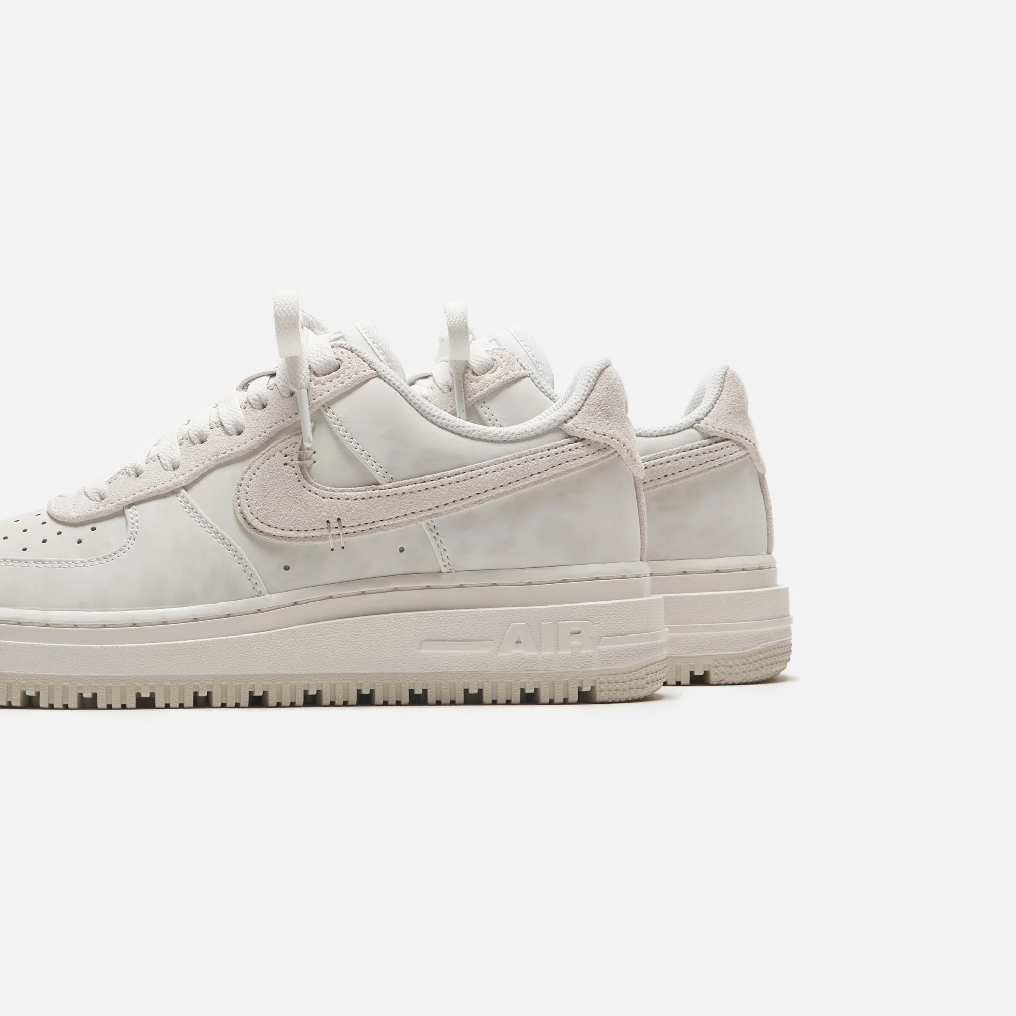 Nike Air Force 1 Luxe - Summit White / Light Bone - Image 3