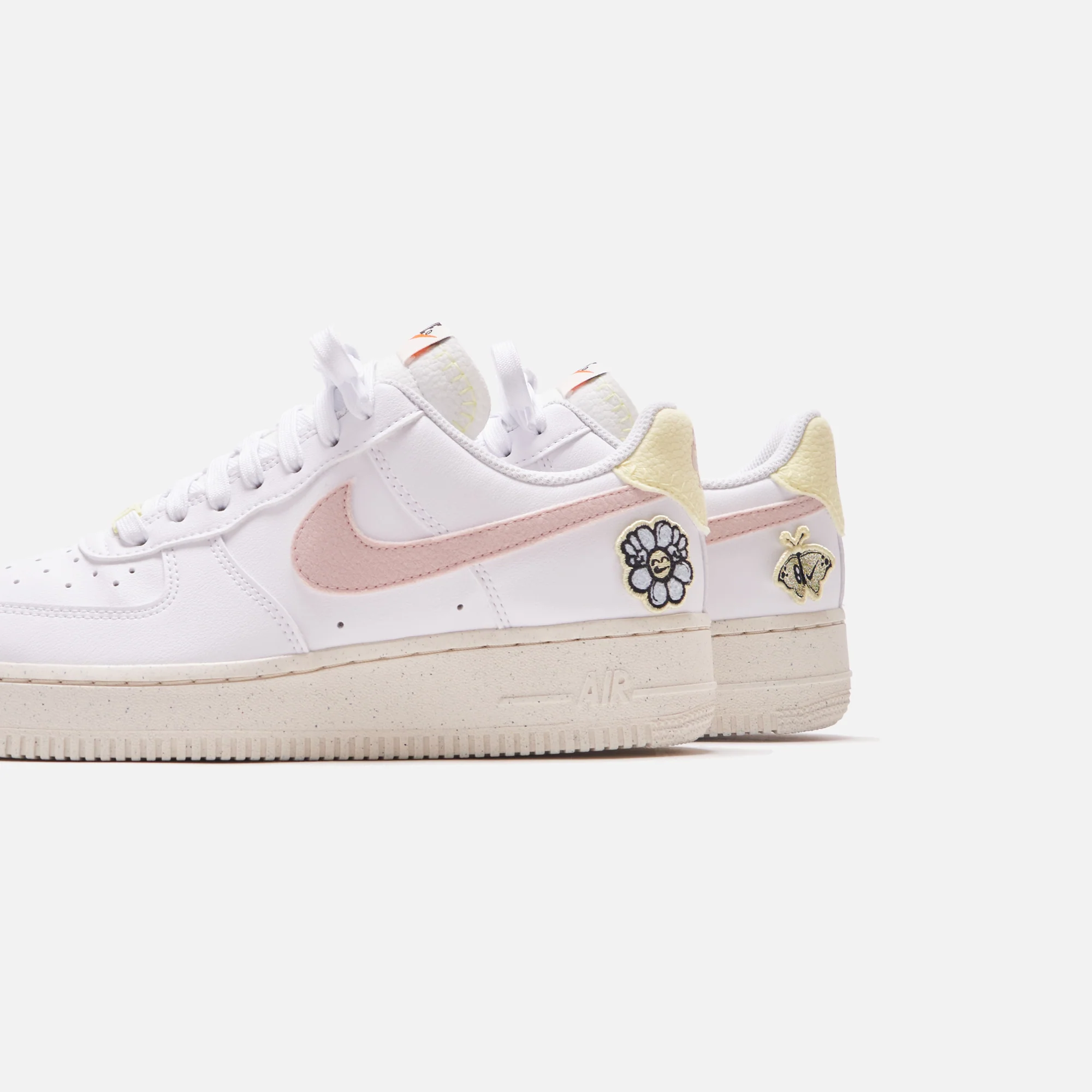 Nike WMNS Air Force 1 ' 07 SE NN - White / Pink Oxford / Boarder - Image 2
