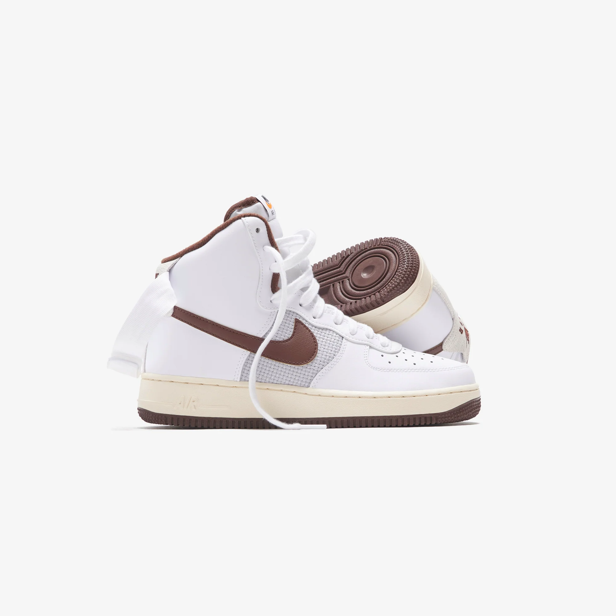 Nike Air Force 1 High '07 LV8 Vintage - White / Light Chocolate / Grey Fog / Coconut Milk - Image 3