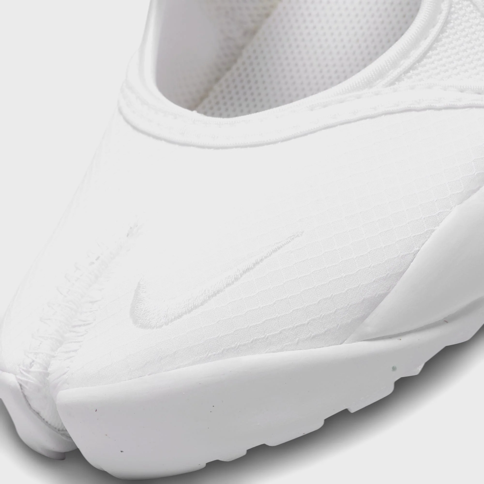 Nike WMNS Air Rift Breathe - White / Pure Platinum / White - Image 6
