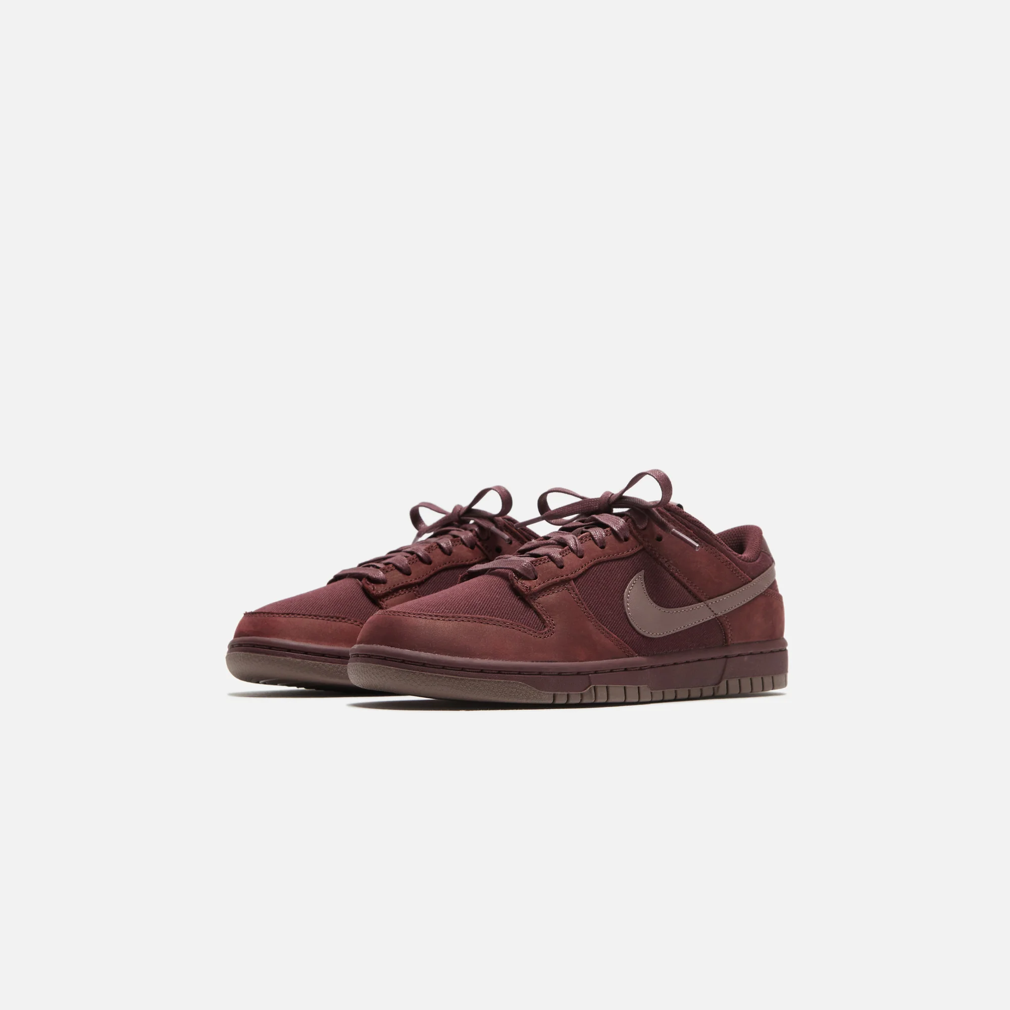 Nike Dunk Low Retro PRM NBHD - Burgundy Crush / Plum Eclipse / Platinum Tint - Image 2