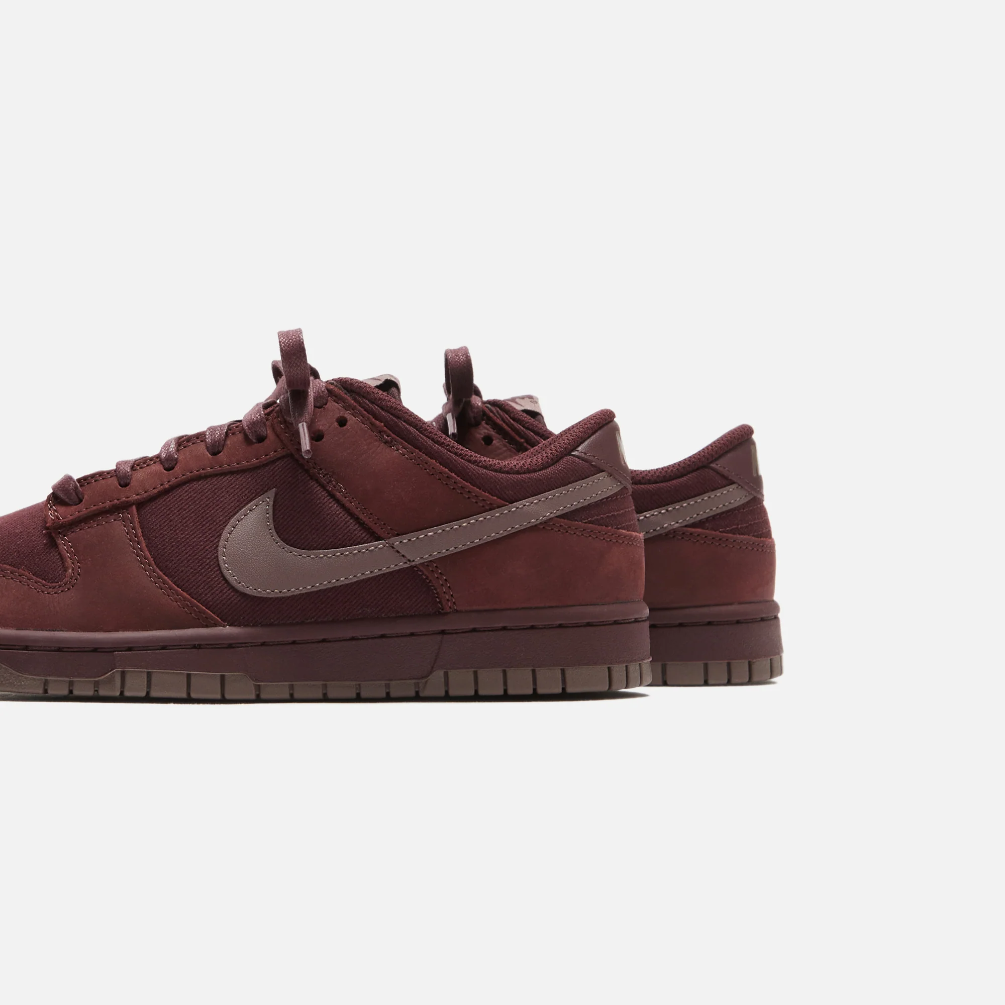 Nike Dunk Low Retro PRM NBHD - Burgundy Crush / Plum Eclipse / Platinum Tint - Image 3