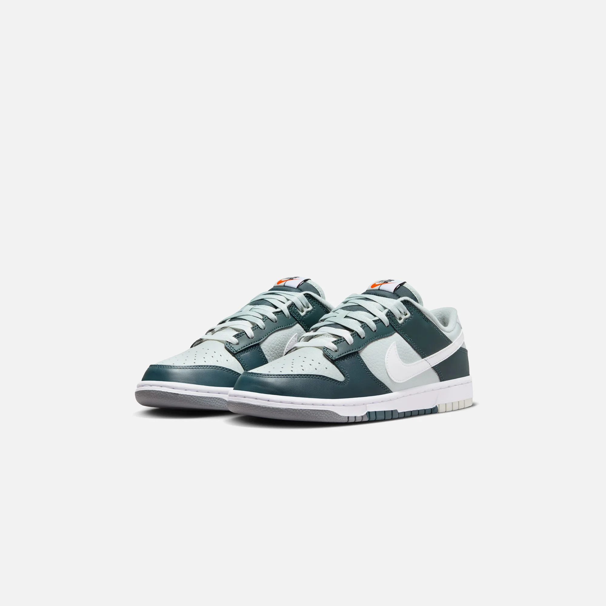 Nike Dunk Low Retro Premium - Deep Jungle / White / Light Silver - Image 2