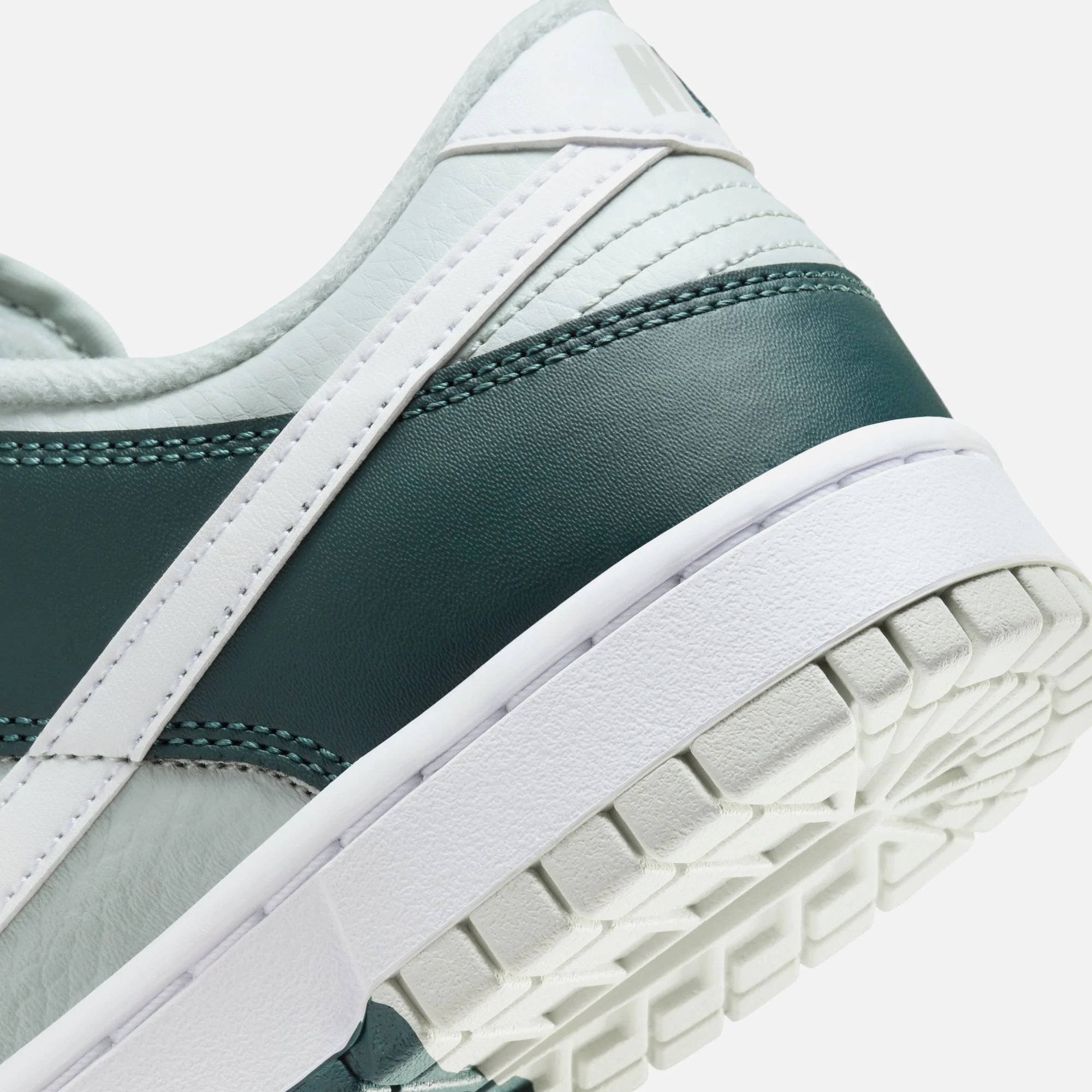 Nike Dunk Low Retro Premium - Deep Jungle / White / Light Silver - Image 9
