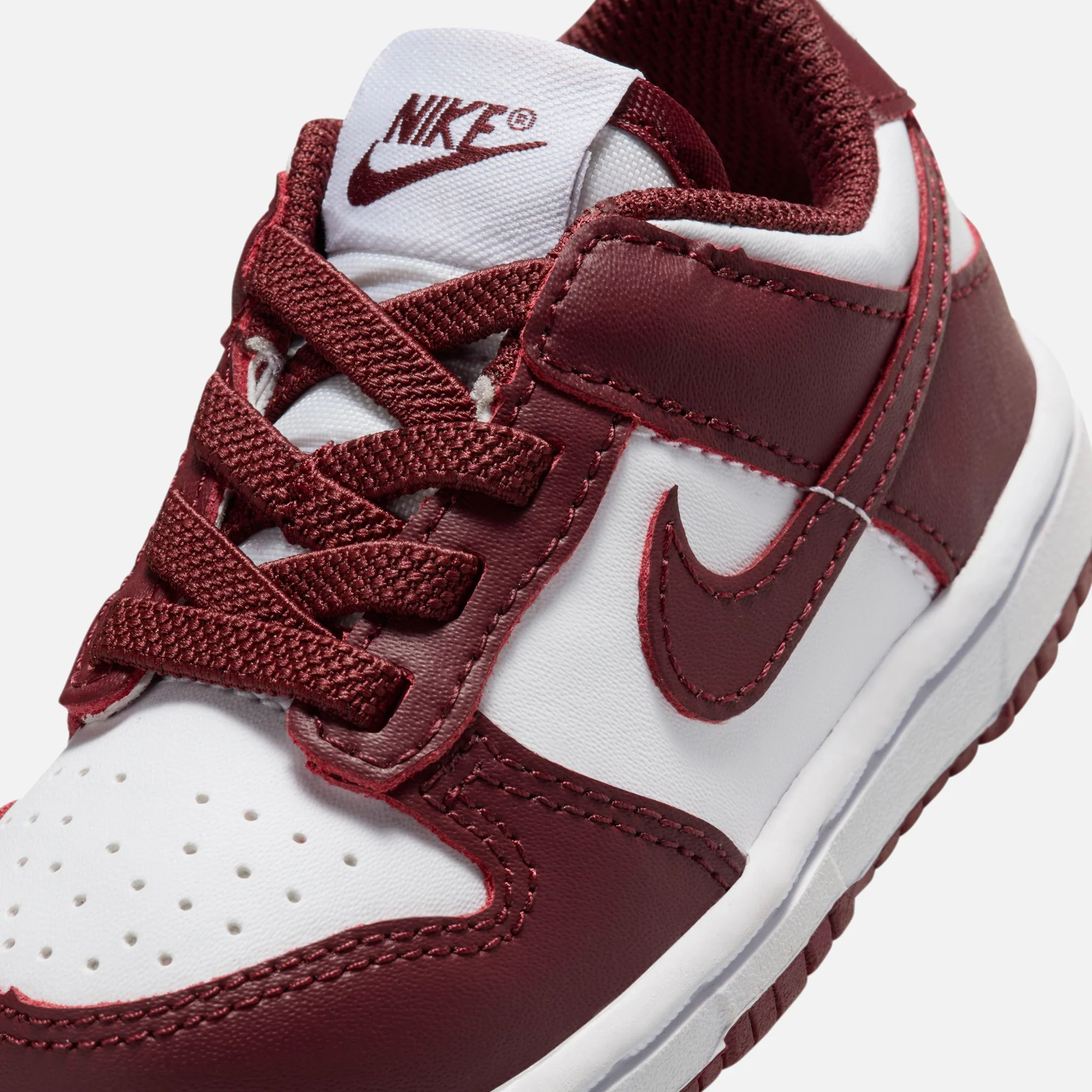Nike TD Dunk Low - White / Redwood / Gym Red - Image 6