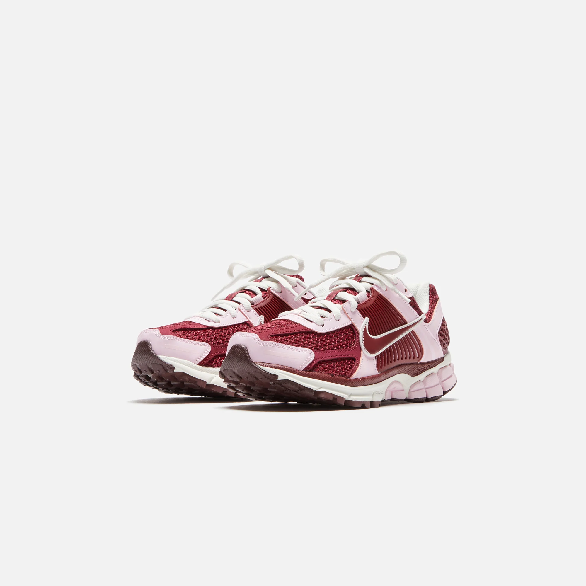 Nike WMNS Zoom Vomero 5 - Pink Foam / Rush Fuchsia / Sail / Team Red - Image 2
