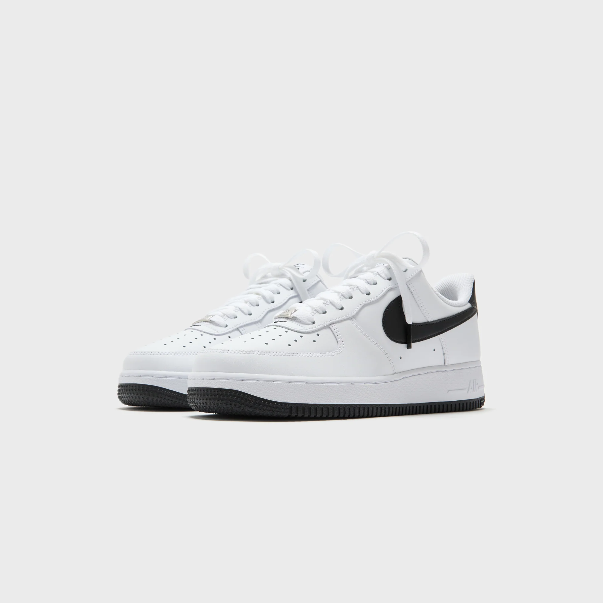 Nike Air Force 1 '07 - White / Black - Image 2