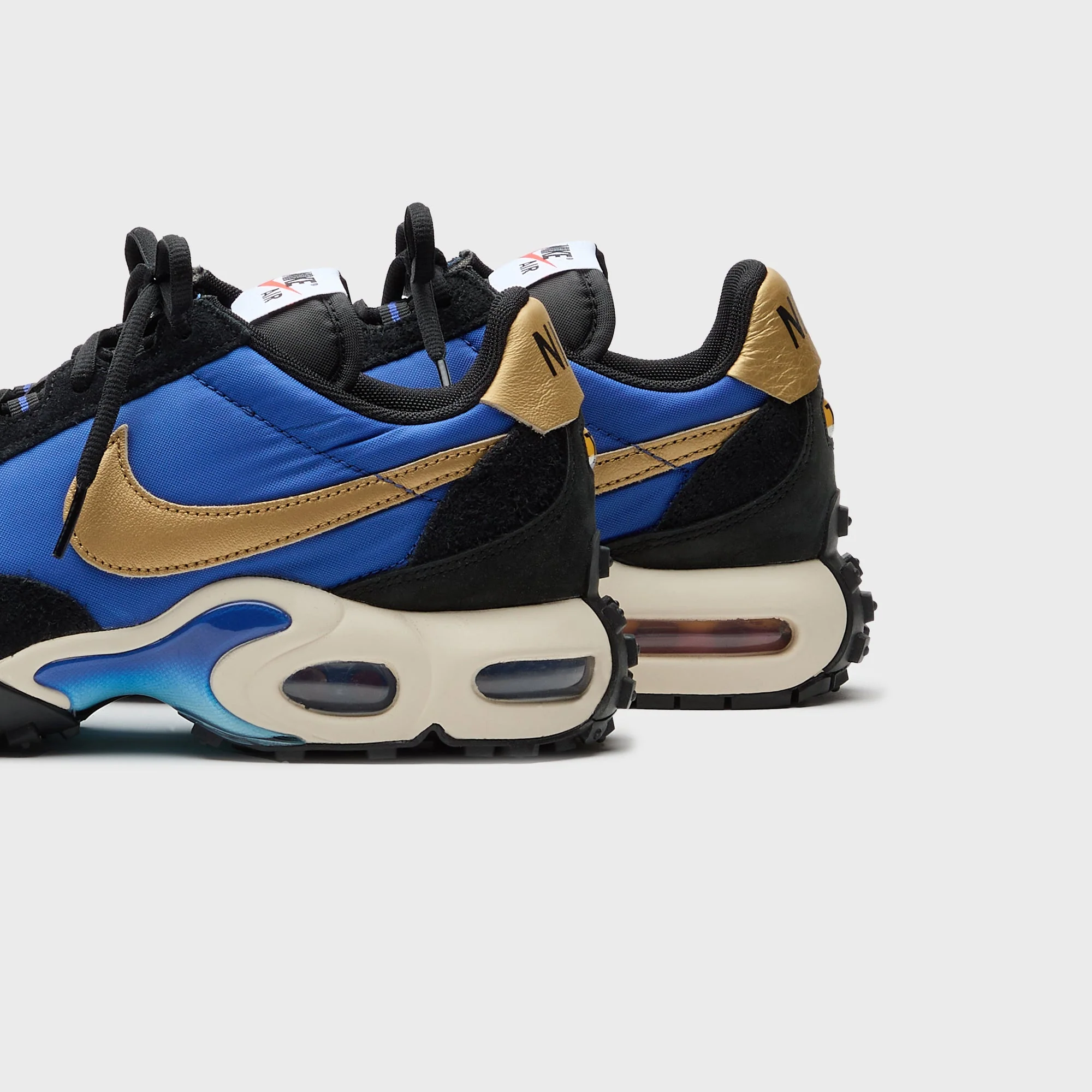 Nike Air Max Waffle SP - Hyper Blue / Metallic Gold - Image 3