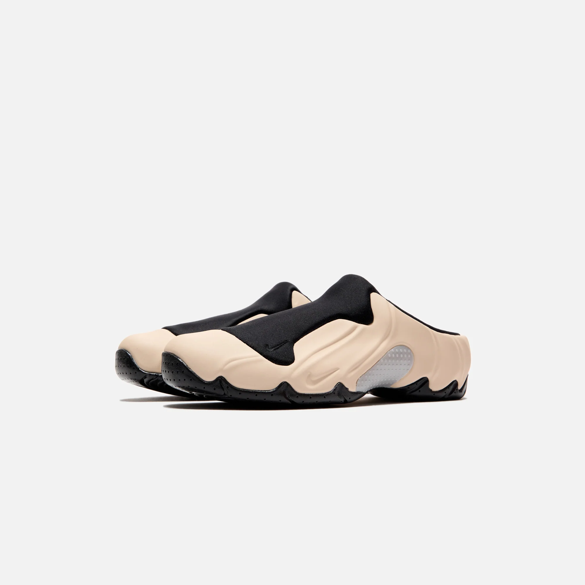 Nike Clogposite - Sanddrift / Black / Metallic Silver / University Red - Image 2