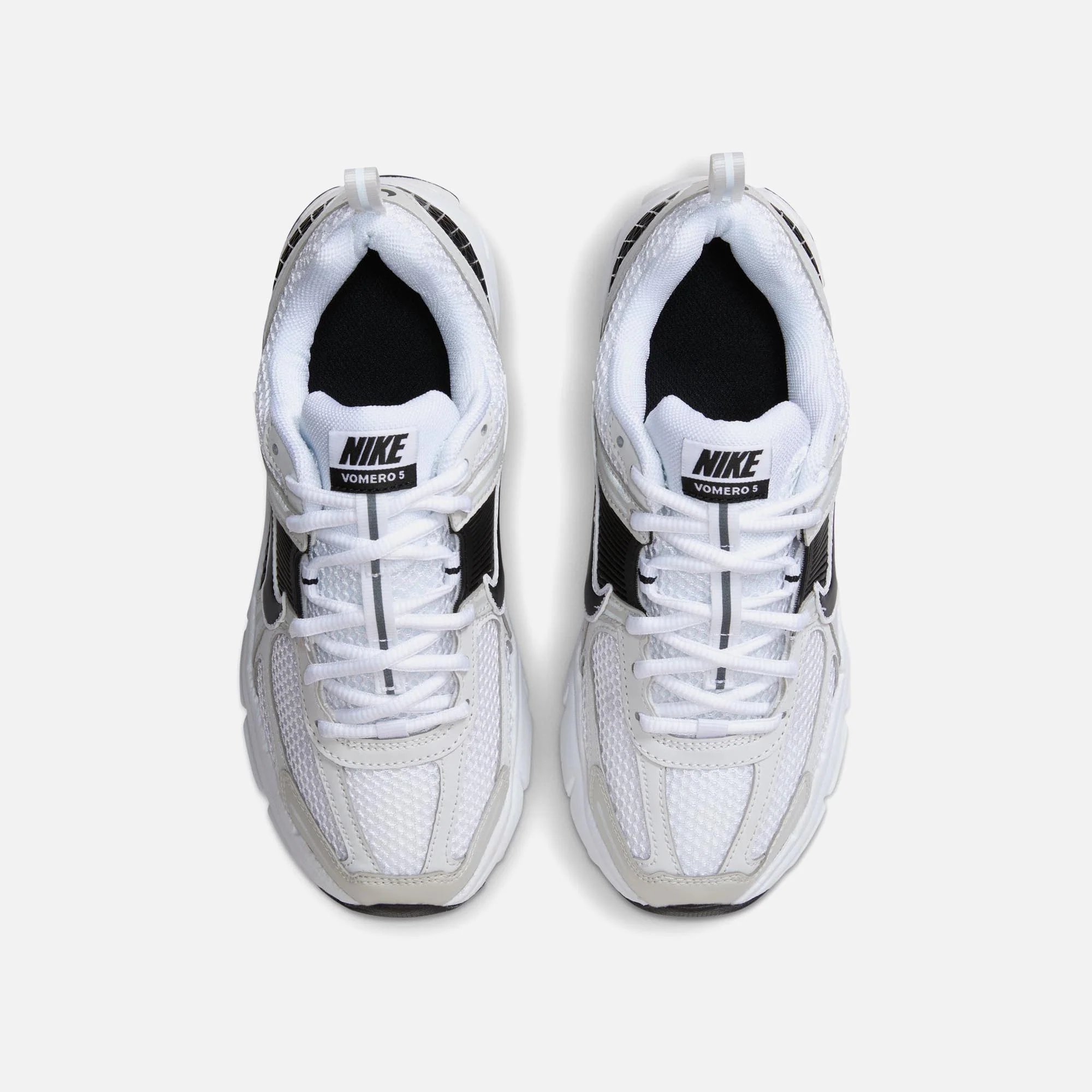 Nike GS Zoom Vomero 5 - White / Black / Platinum Tint / Metallic Platinum - Image 5