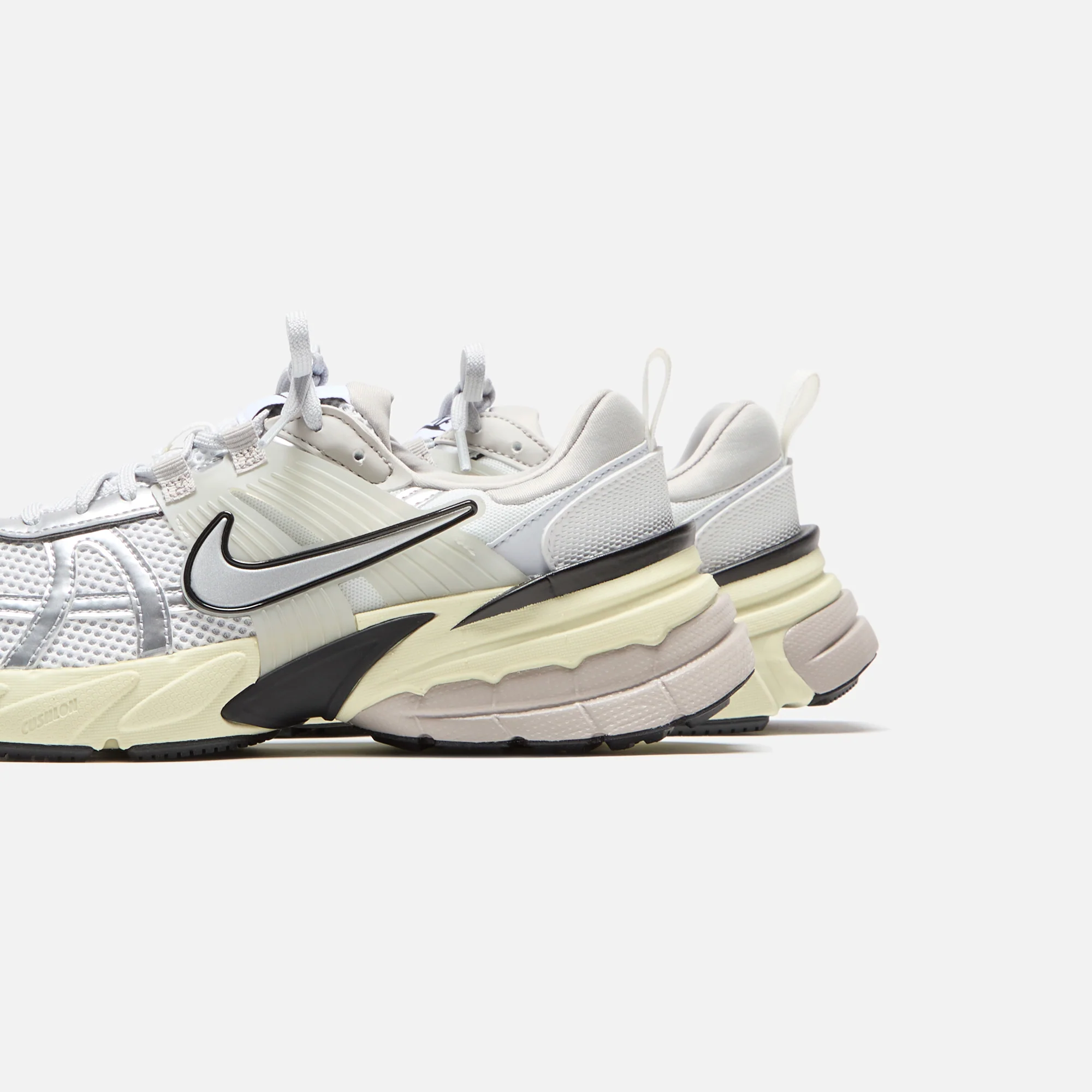 Nike V2K Run - Summit White / Metallic Silver - Image 3