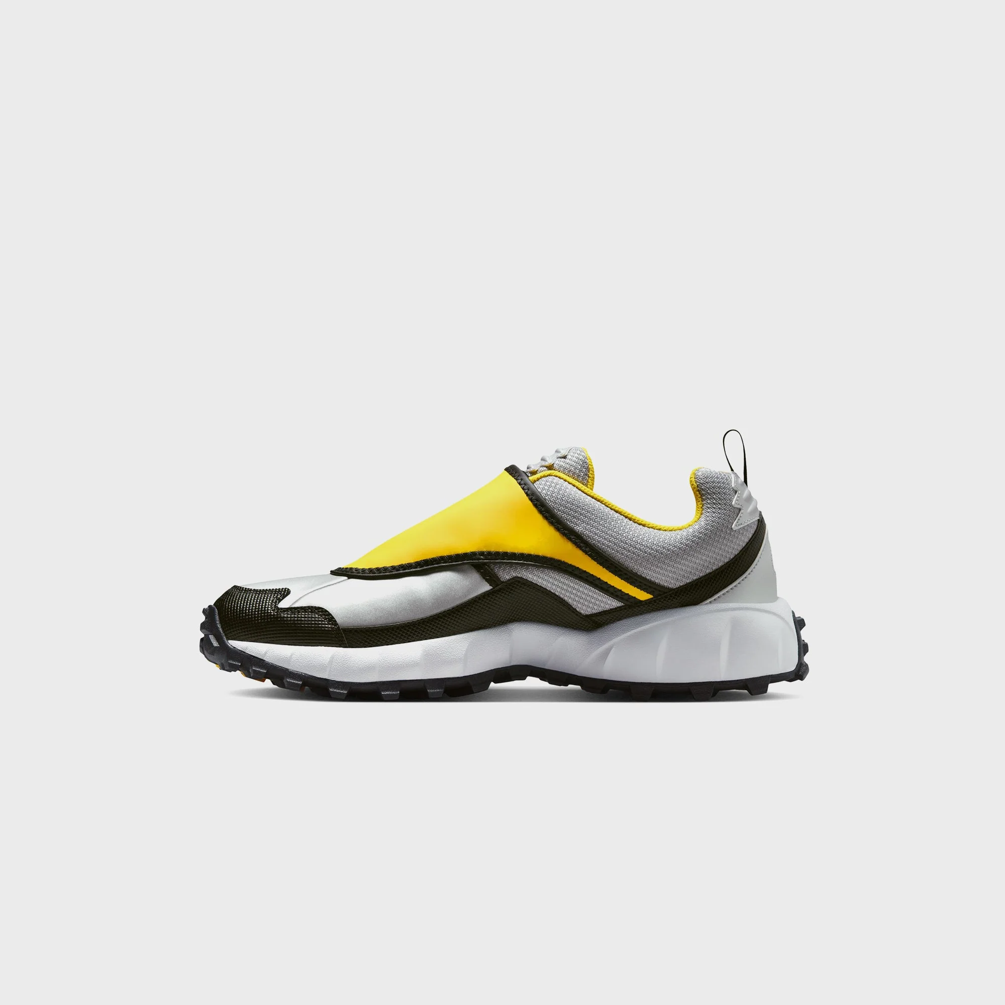 Nike ACG Phassad - Black / Yellow Zest / Metallic Silver - Image 5