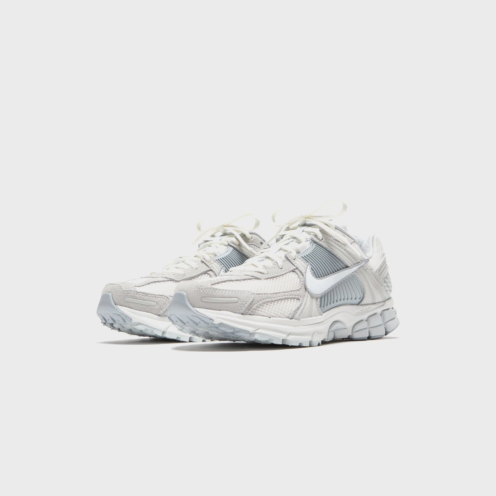 Nike WMNS Zoom Vomero 5 - Pure Platinum / Summit White - Image 2