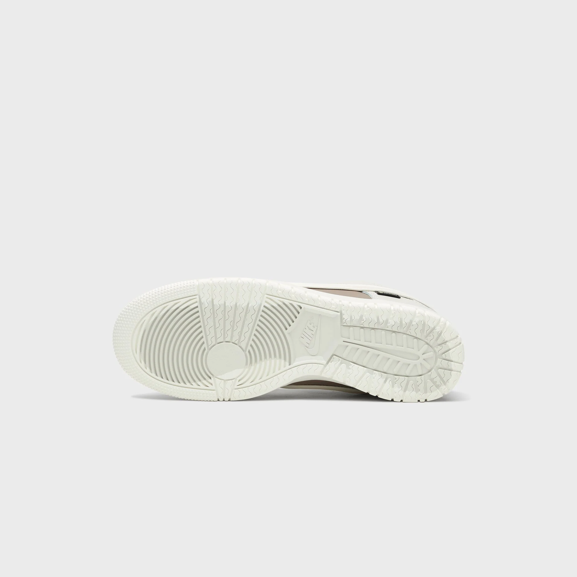 Nike Dunk Low GORE-TEX- Light Bone / Mink Brown / Sail - Image 5