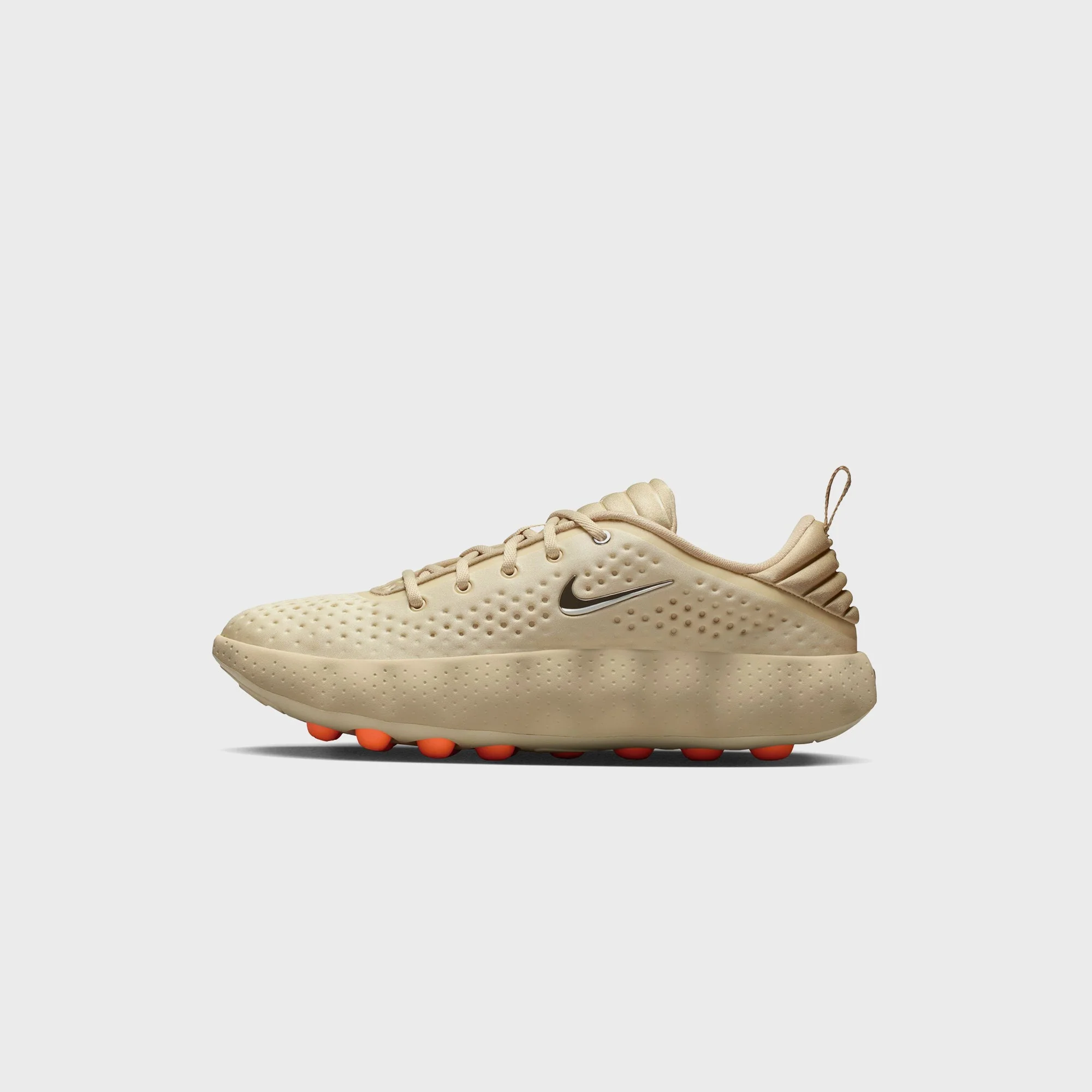 Nike Mind 002 - Light Khaki / Metallic Cool Grey / Desert Khaki / Hyper Crimson - Image 5