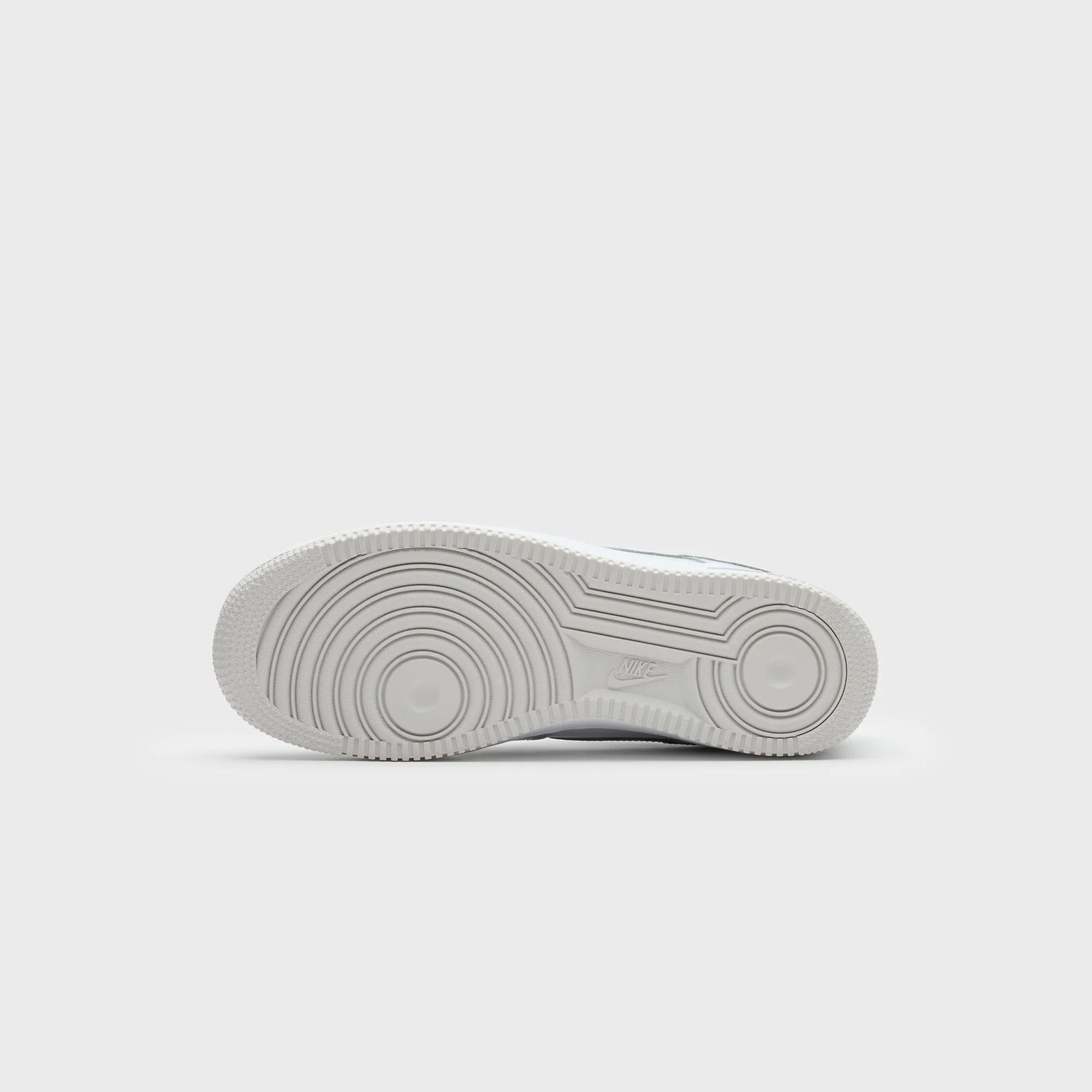 Nike Air Force 1 ’07 LV8 - Edge Wolf Grey / White / Vast Grey - Image 5