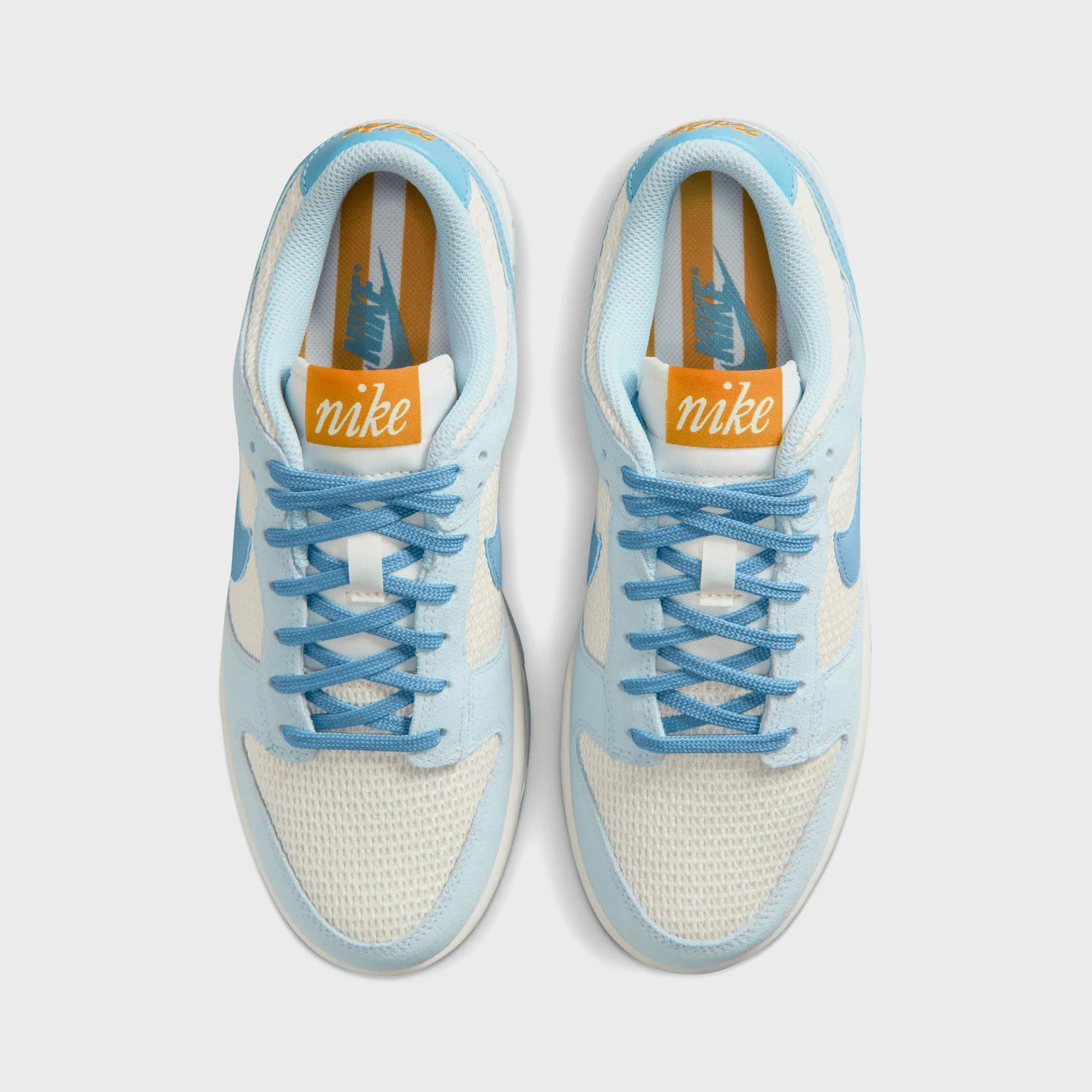 Nike WMNS Dunk Low SE - Sail / Work Blue / Hydrogen Blue - Image 3