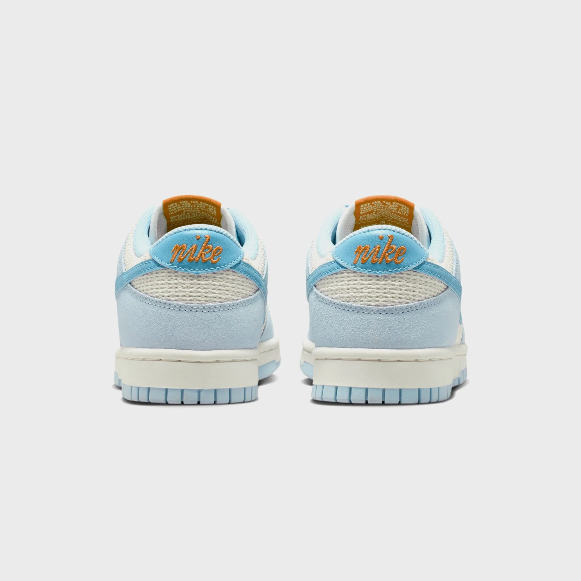 Nike WMNS Dunk Low SE - Sail / Work Blue / Hydrogen Blue - Image 4