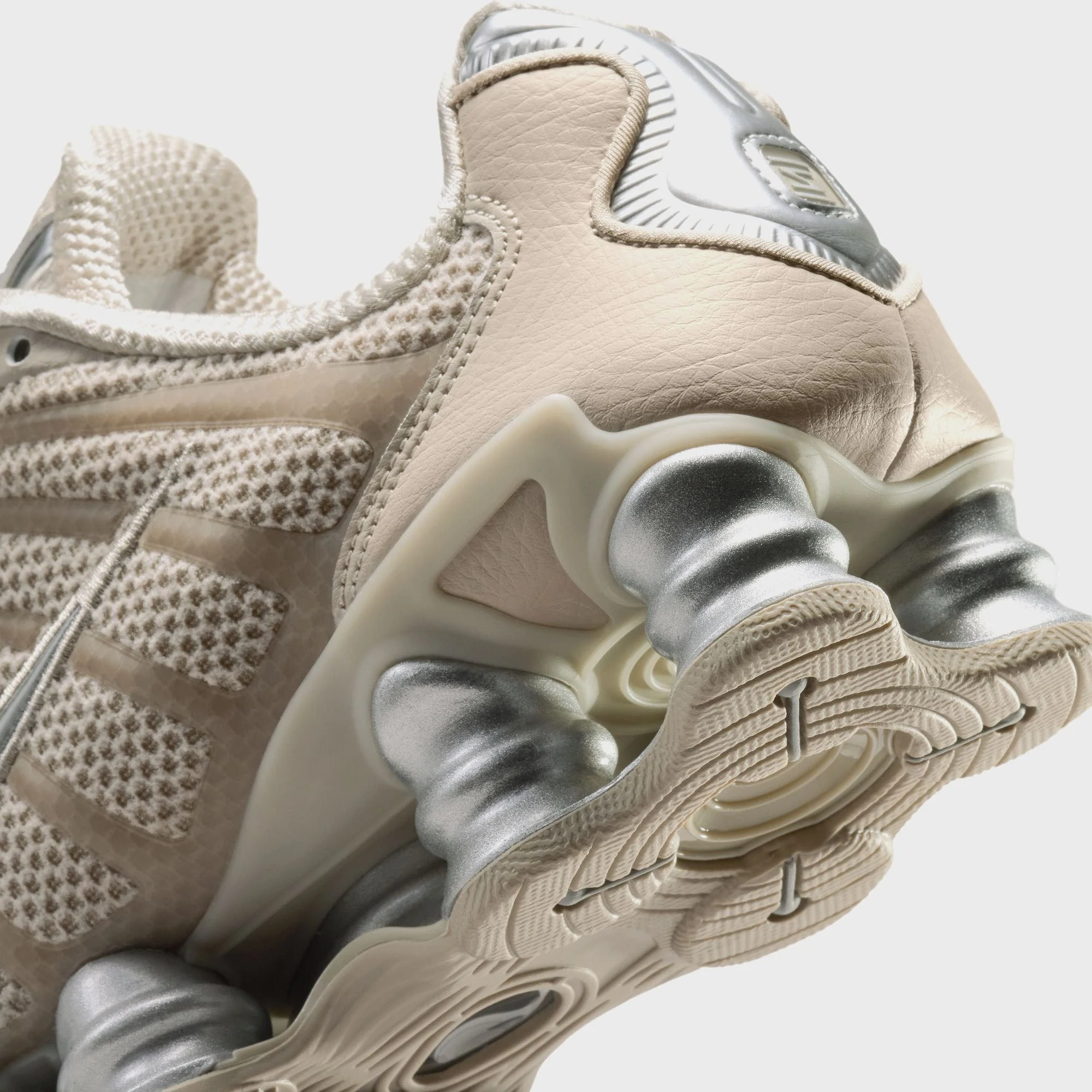 Nike WMNS Shox TL - Cream II / Black / Metallic Silver - Image 8