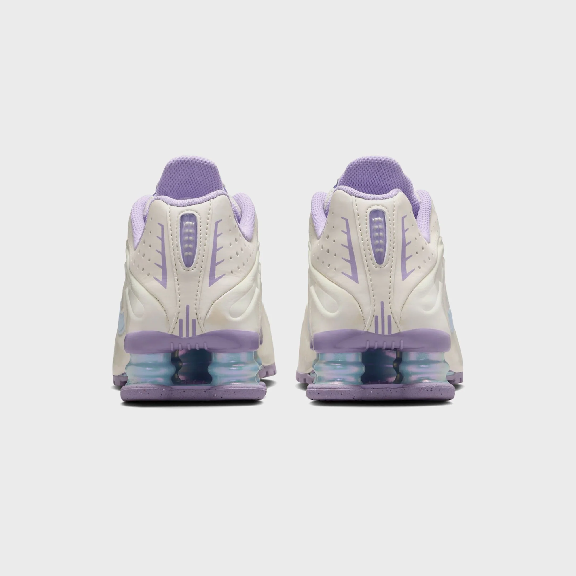Nike GS Shox R4 - Soft Pearl / Celestine Blue / Hydrangeas - Image 3